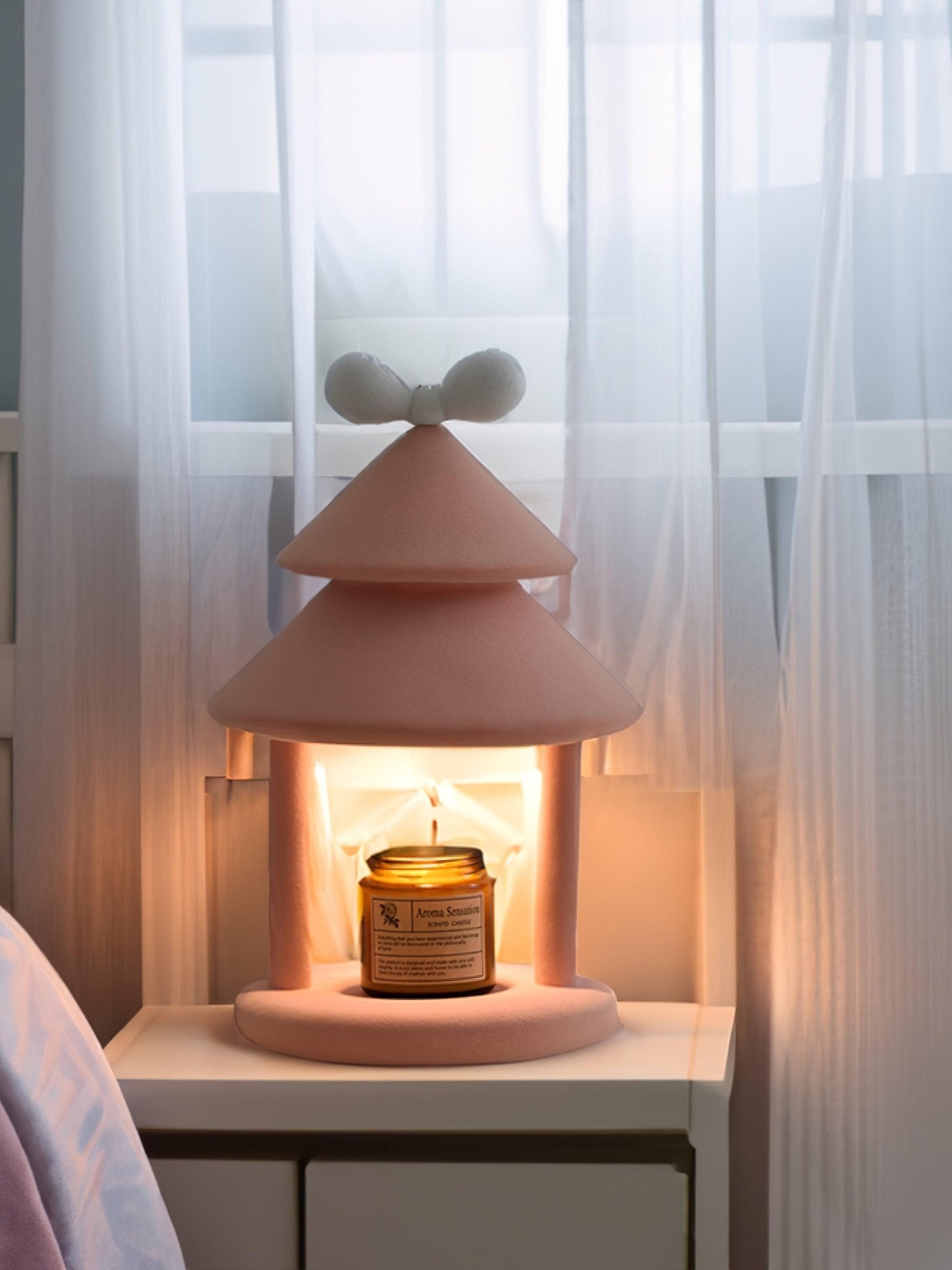Bow_Tie_Cone_Table_Lamp_3