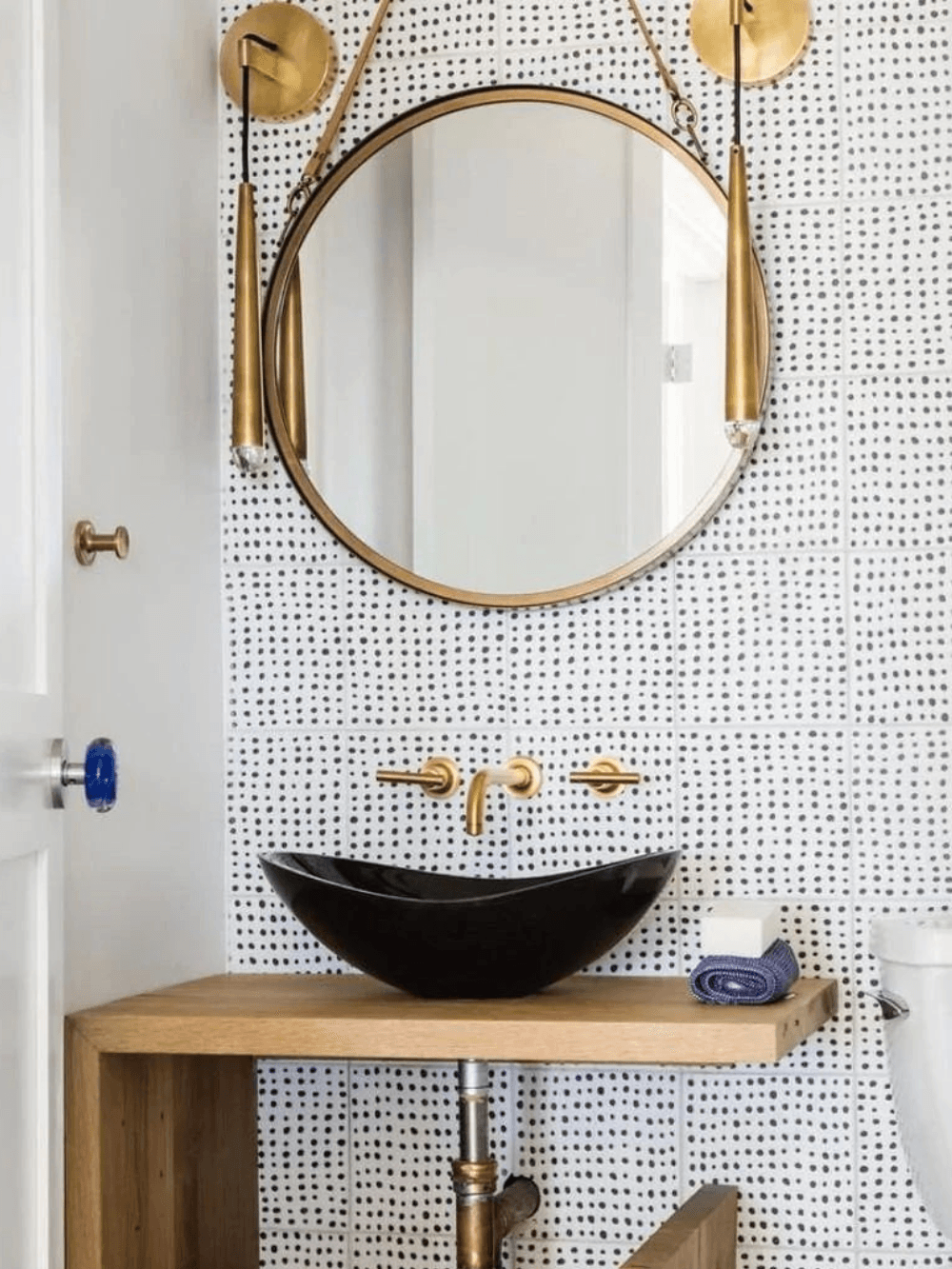 Brass_Cone_Wall_Lamp_10