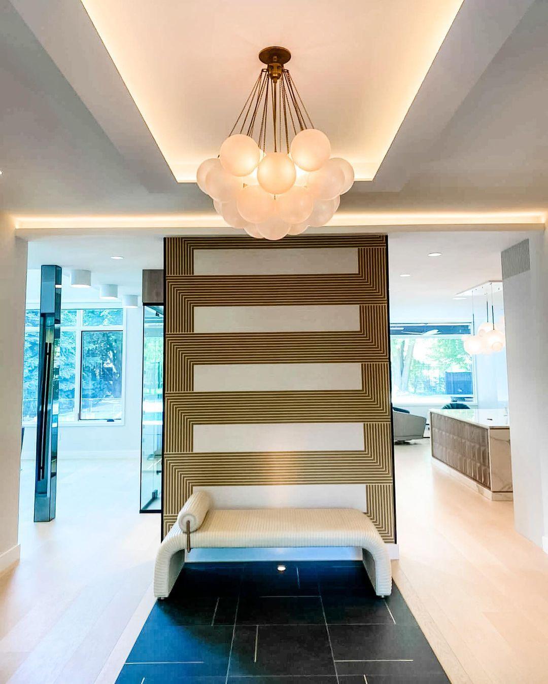 Bubble_Balloon_Chandelier_60