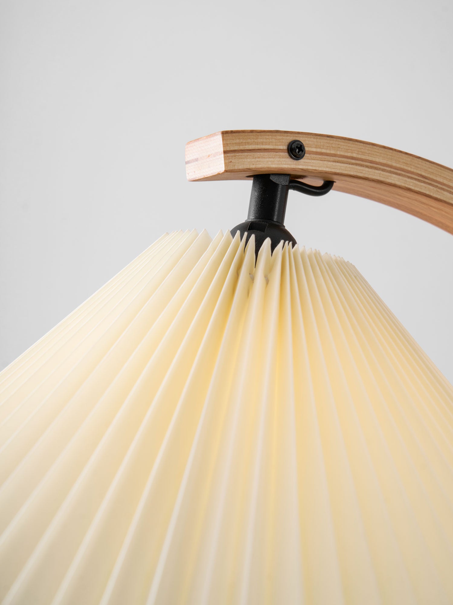 Caprani-_Floor_-Lamp-_12