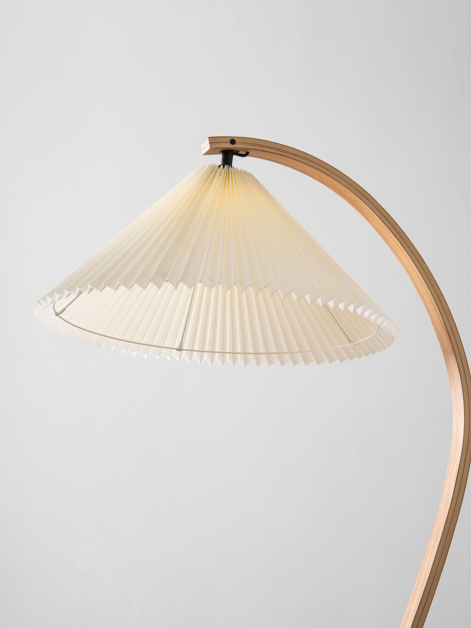 Caprani-_Floor_-Lamp-_14
