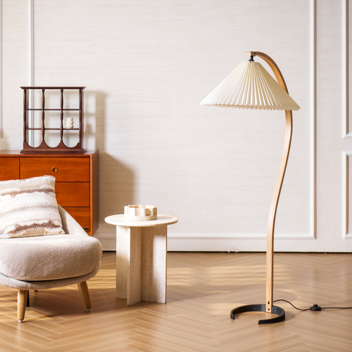 Caprani-_Floor_-Lamp-_3