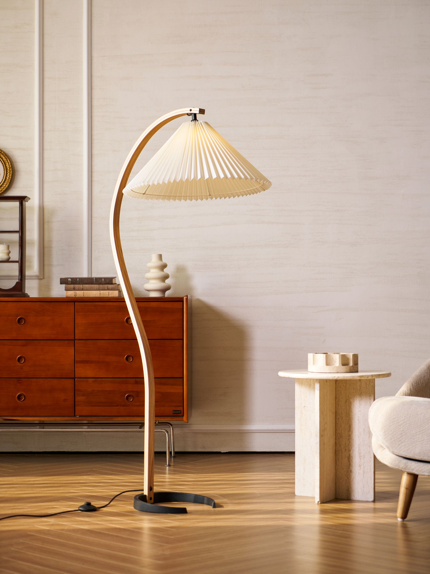 Caprani-_Floor_-Lamp-_7