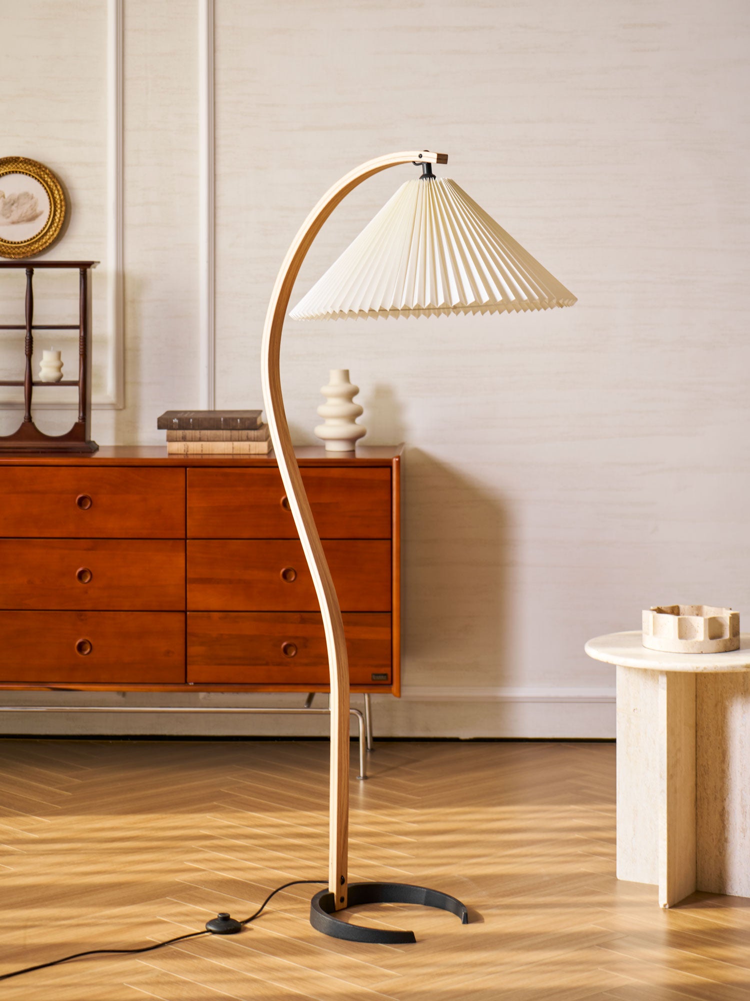 Caprani-_Floor_-Lamp-_9