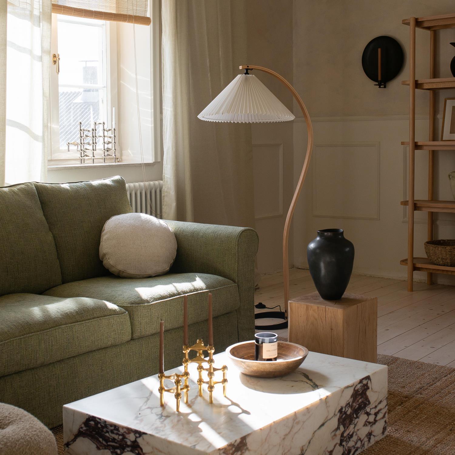 Caprani_Floor_Lamp_12