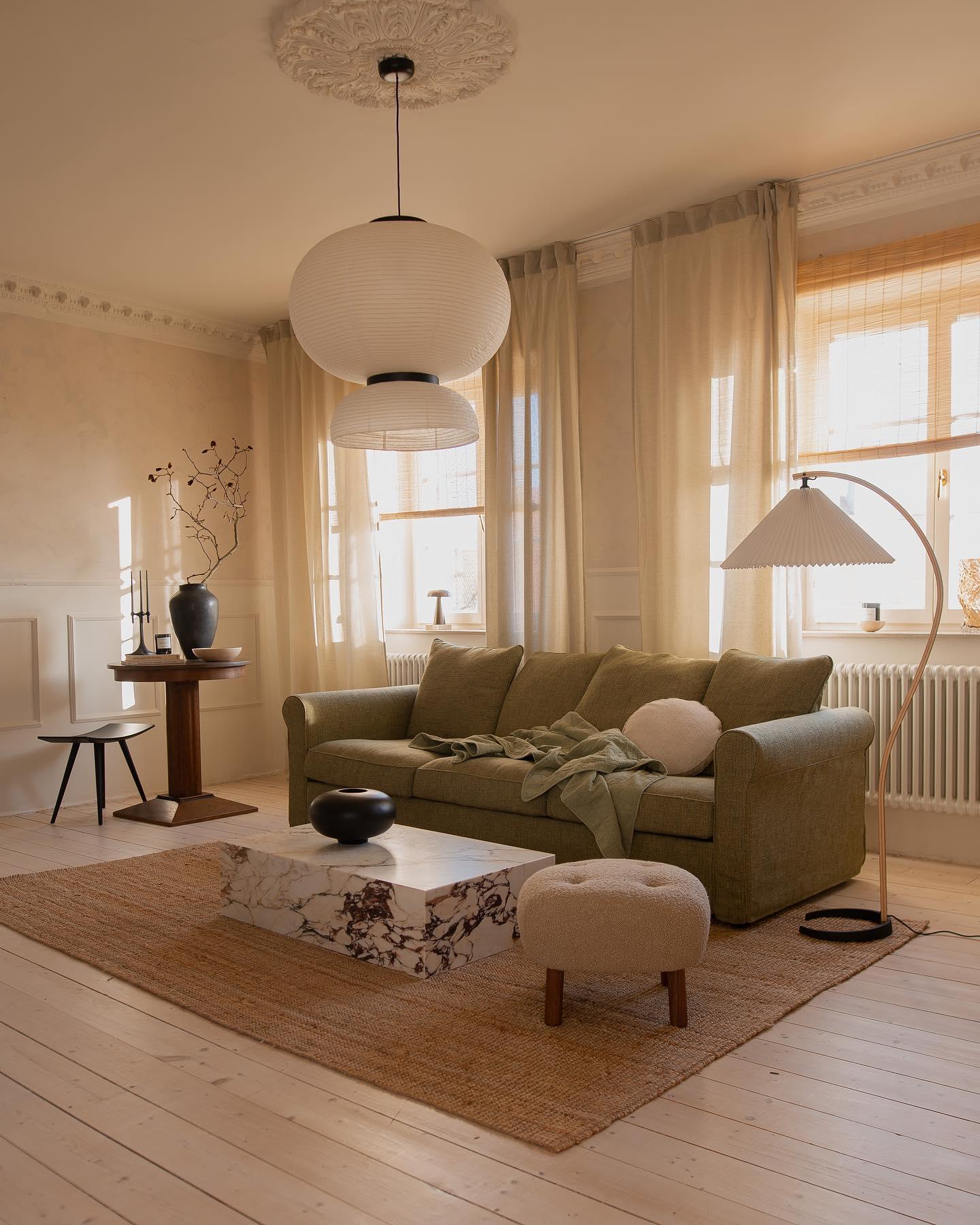 Caprani_Floor_Lamp_16
