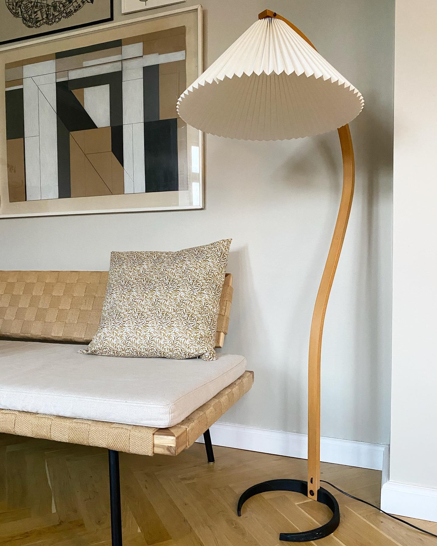 Caprani_Floor_Lamp_23