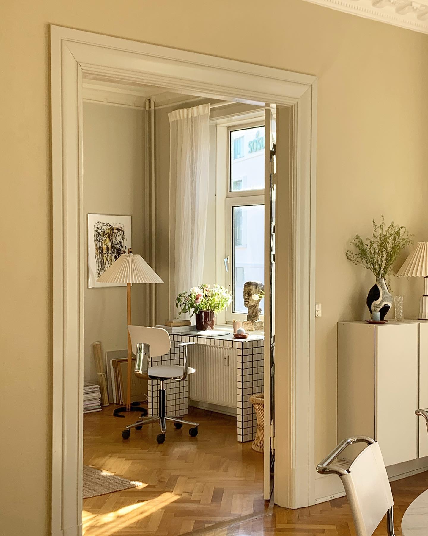Caprani_Floor_Lamp_41
