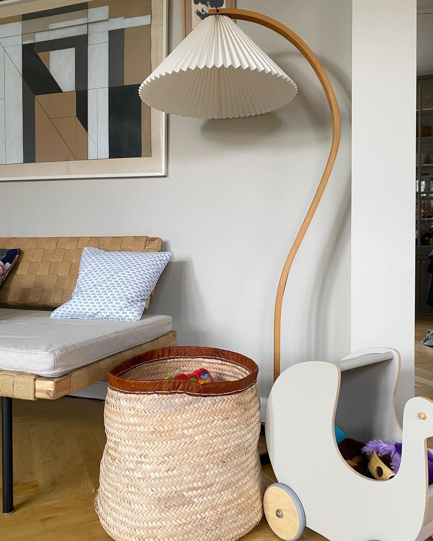 Caprani_Floor_Lamp_42