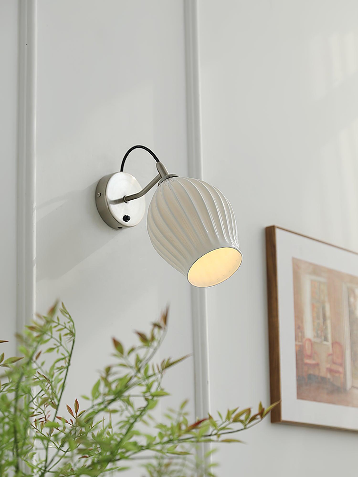 Ceramic_Ribbed_Wall_Light_15