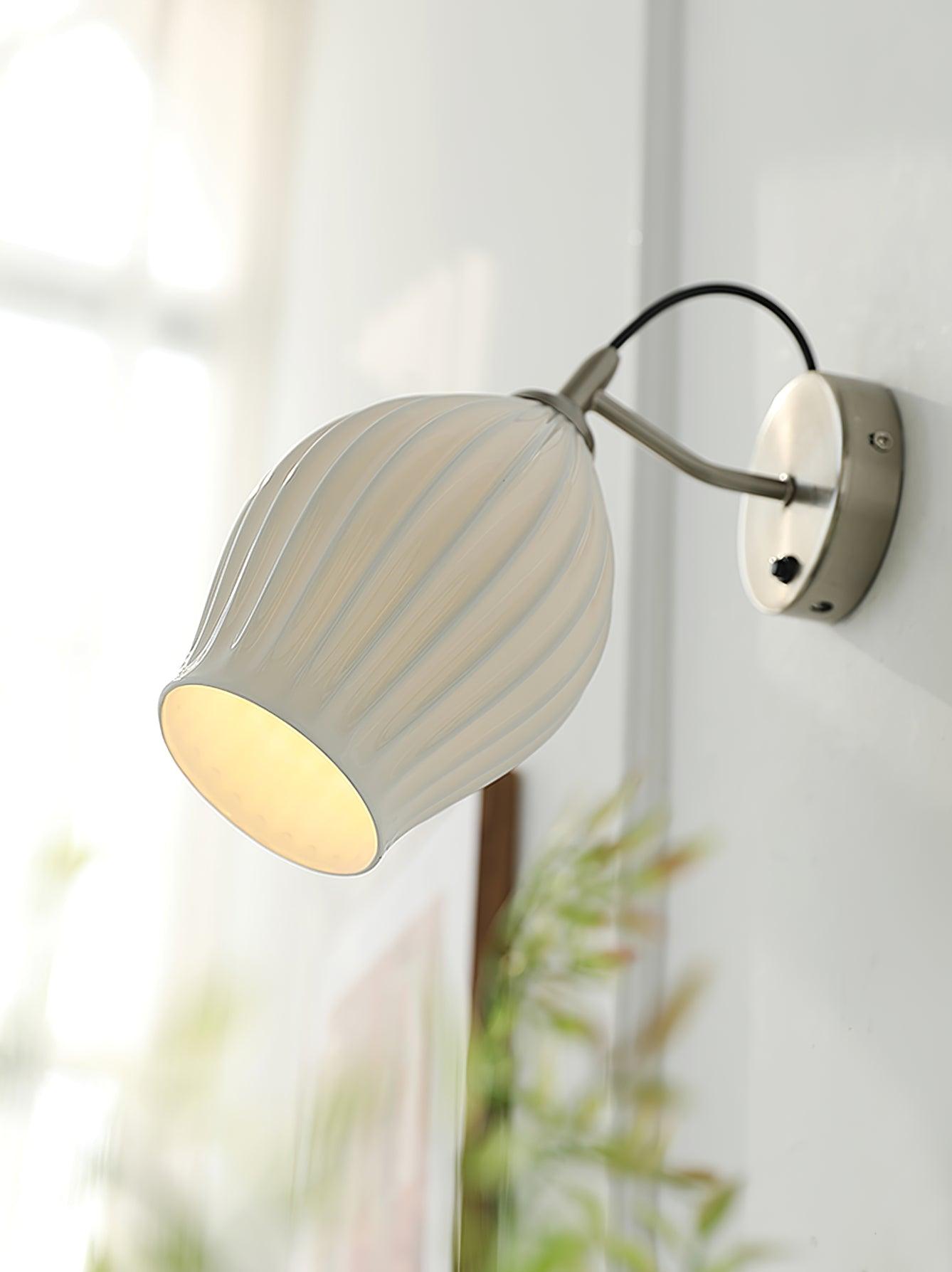 Ceramic_Ribbed_Wall_Light_17