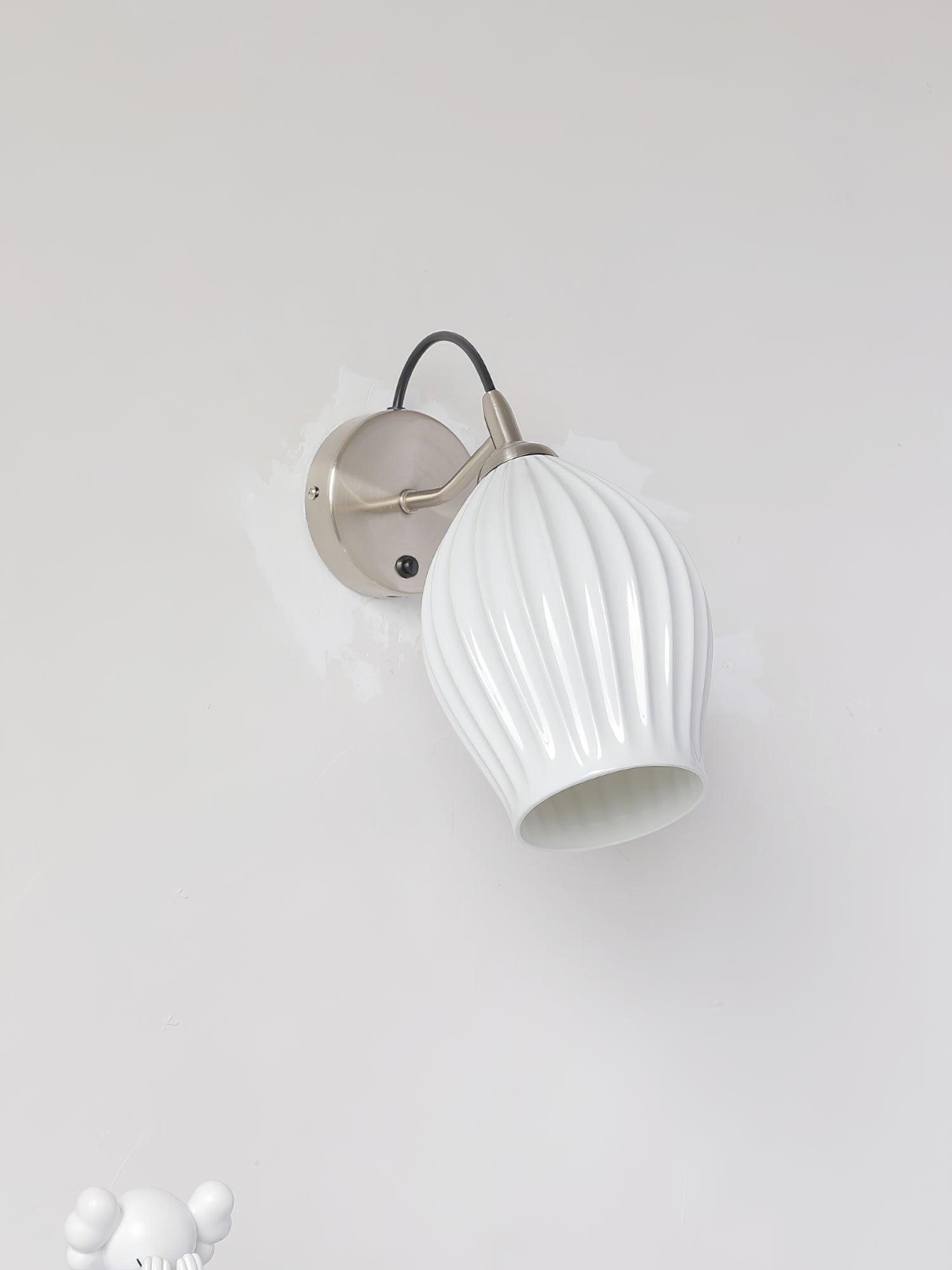 Ceramic_Ribbed_Wall_Light_24