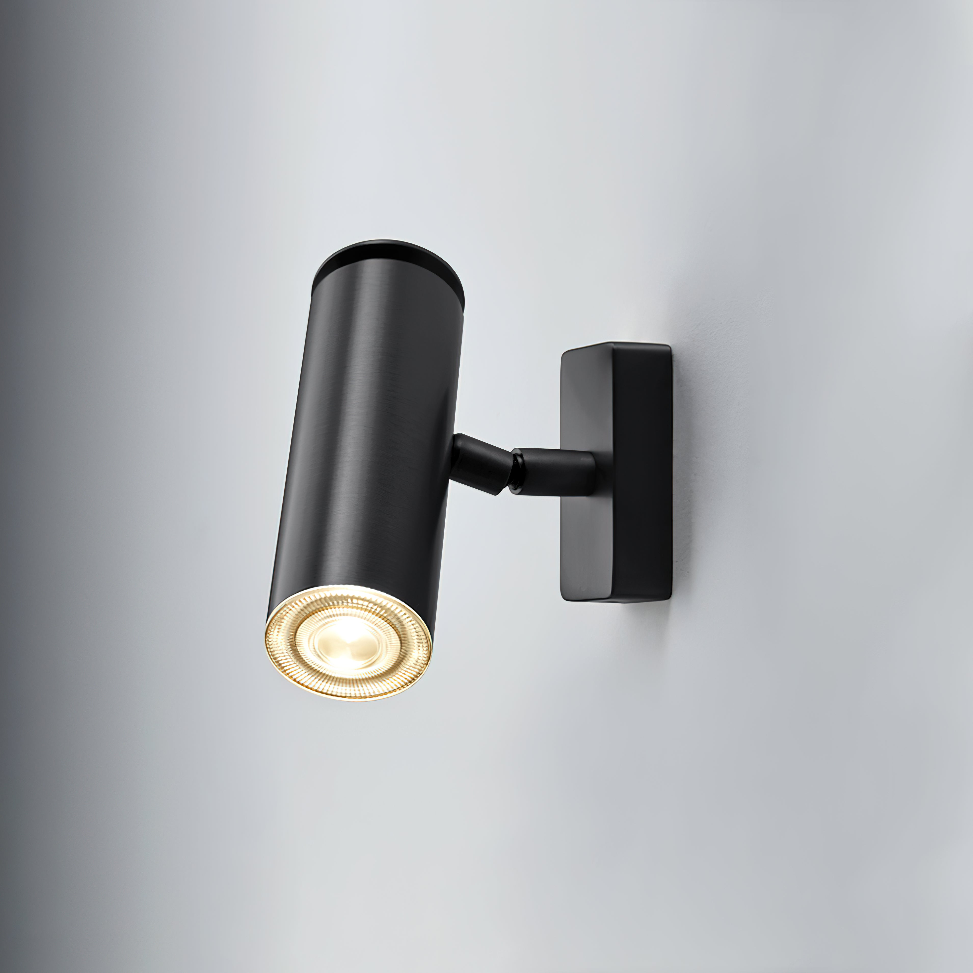 Champeaux_Wall_lamp_13