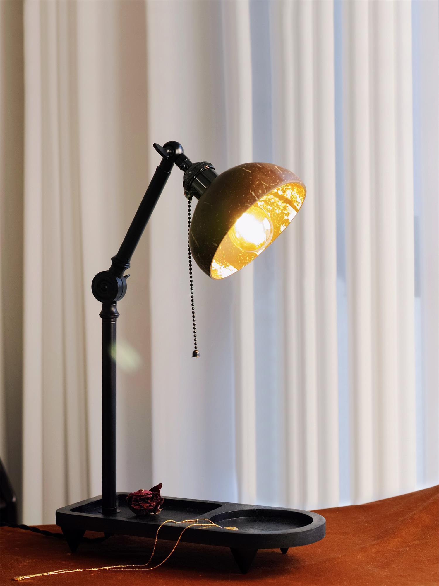 Christian_Dell_Table_Lamp_6