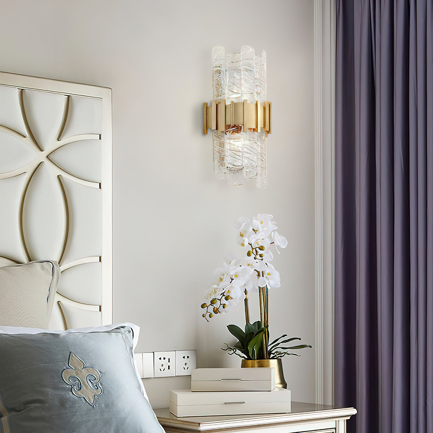 Ciro_Wall_Lamp_2_495030a0-f9cf-41a7-a1b4-624d9fab5da2
