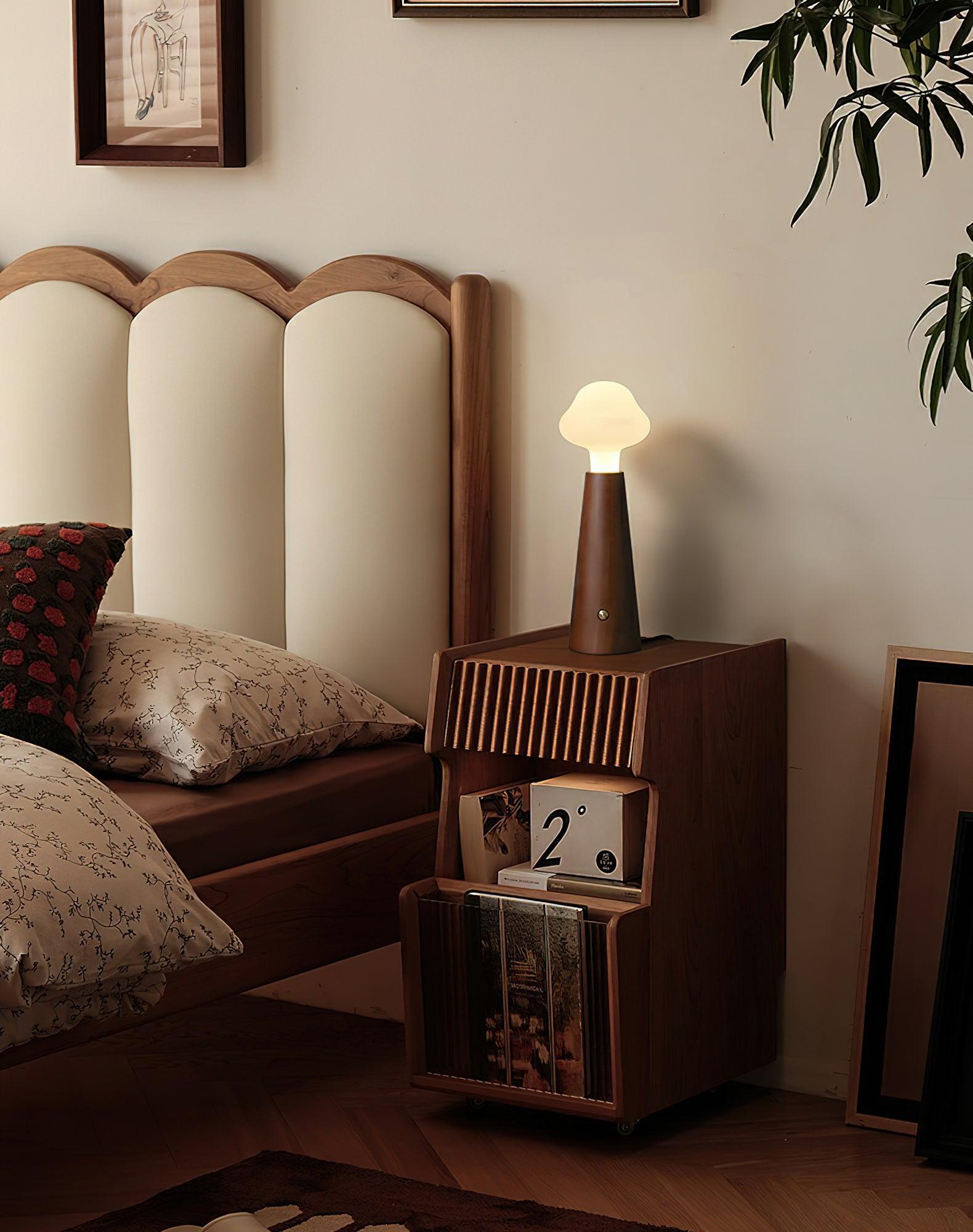 Cloudlet_Table_Lamp_17