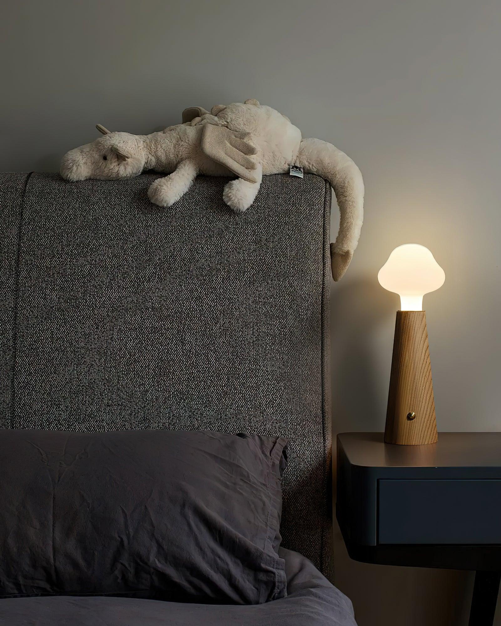Cloudlet_Table_Lamp_18