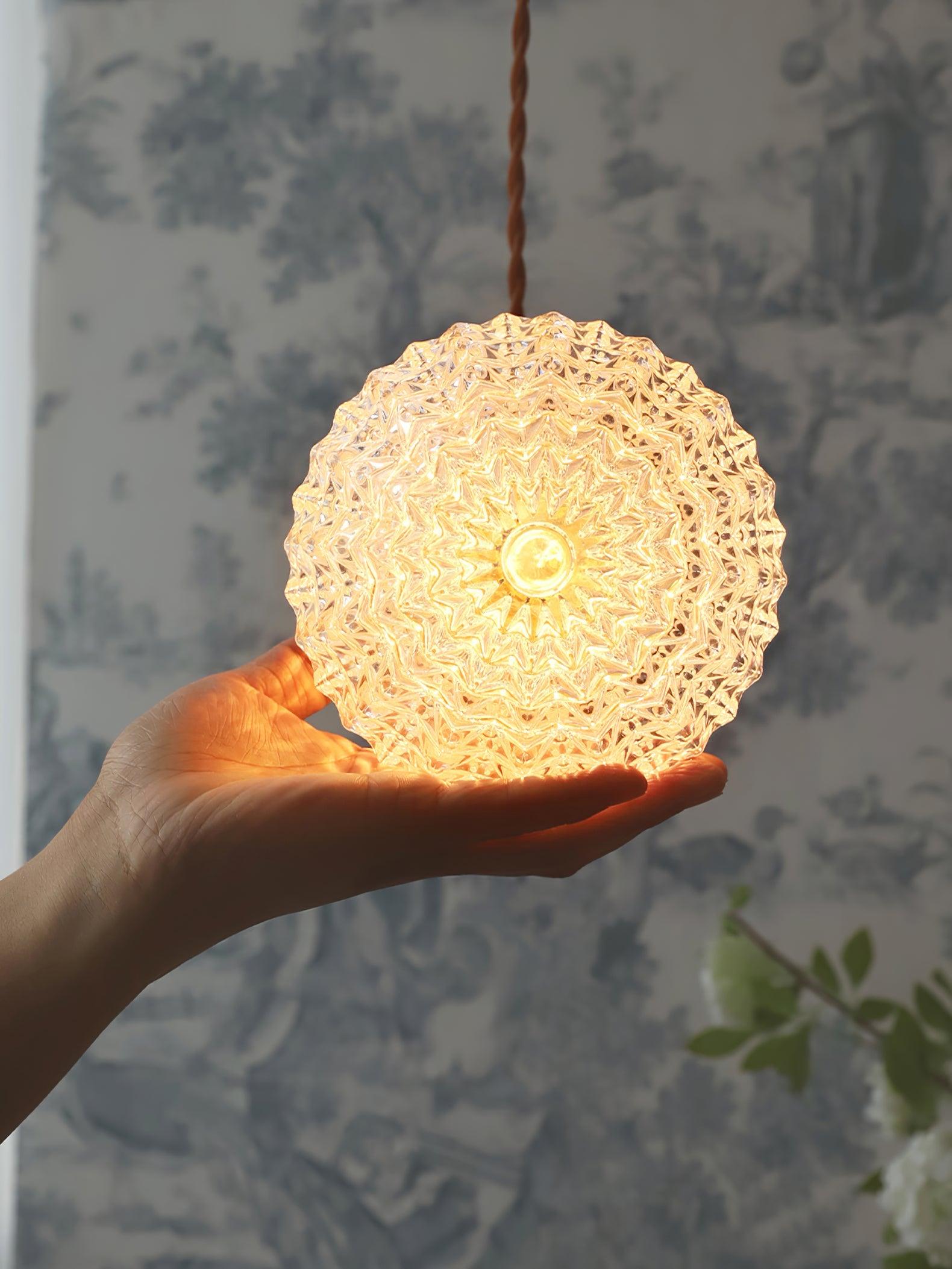 Colonial_Global_Pendant_Light_8
