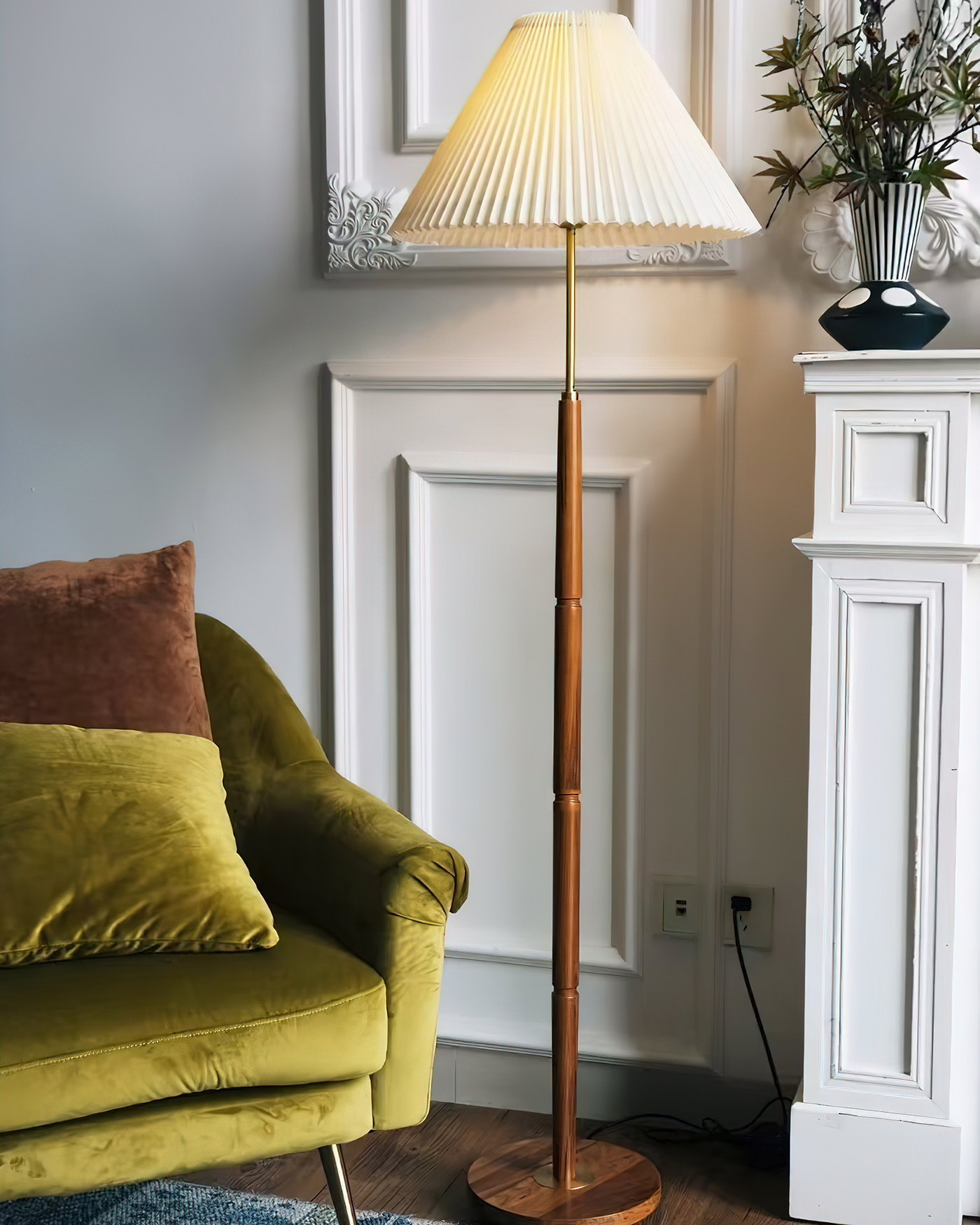Cone_Pleated_Floor_Lamp_1