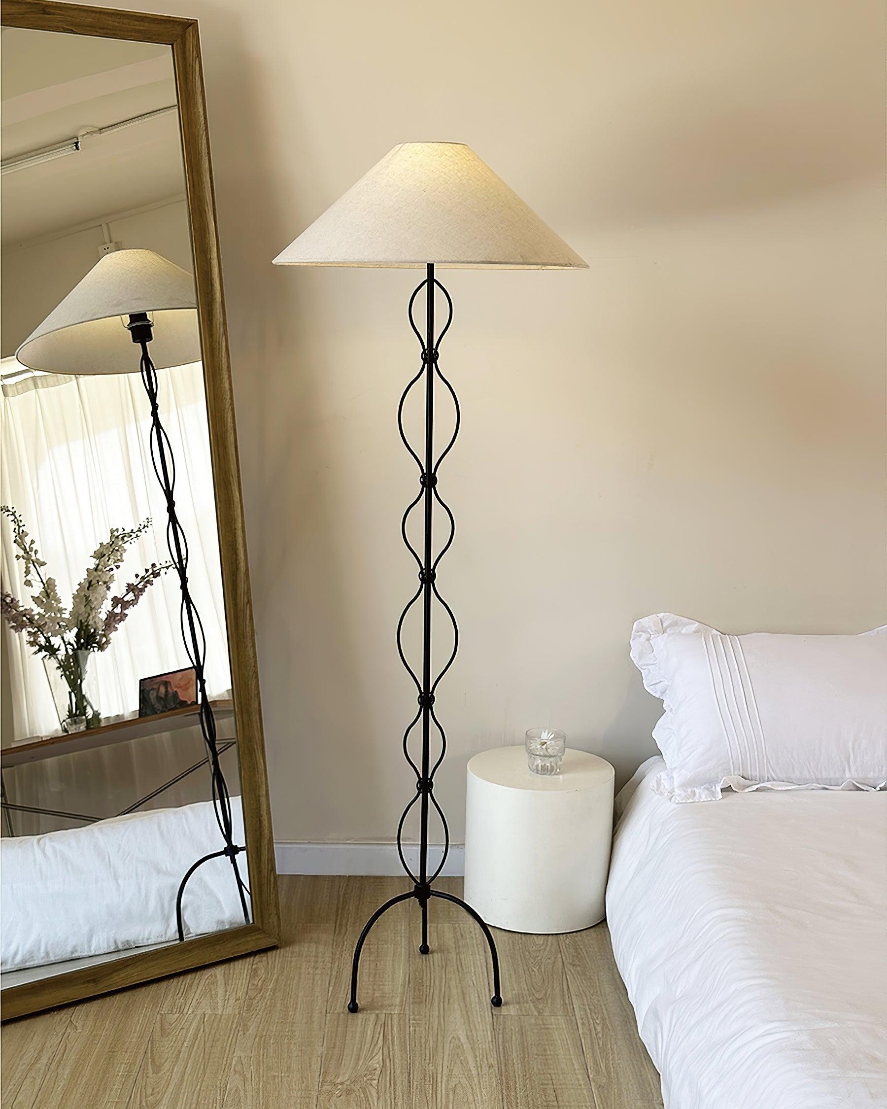 Corner_Standing_Floor_Lamp_5
