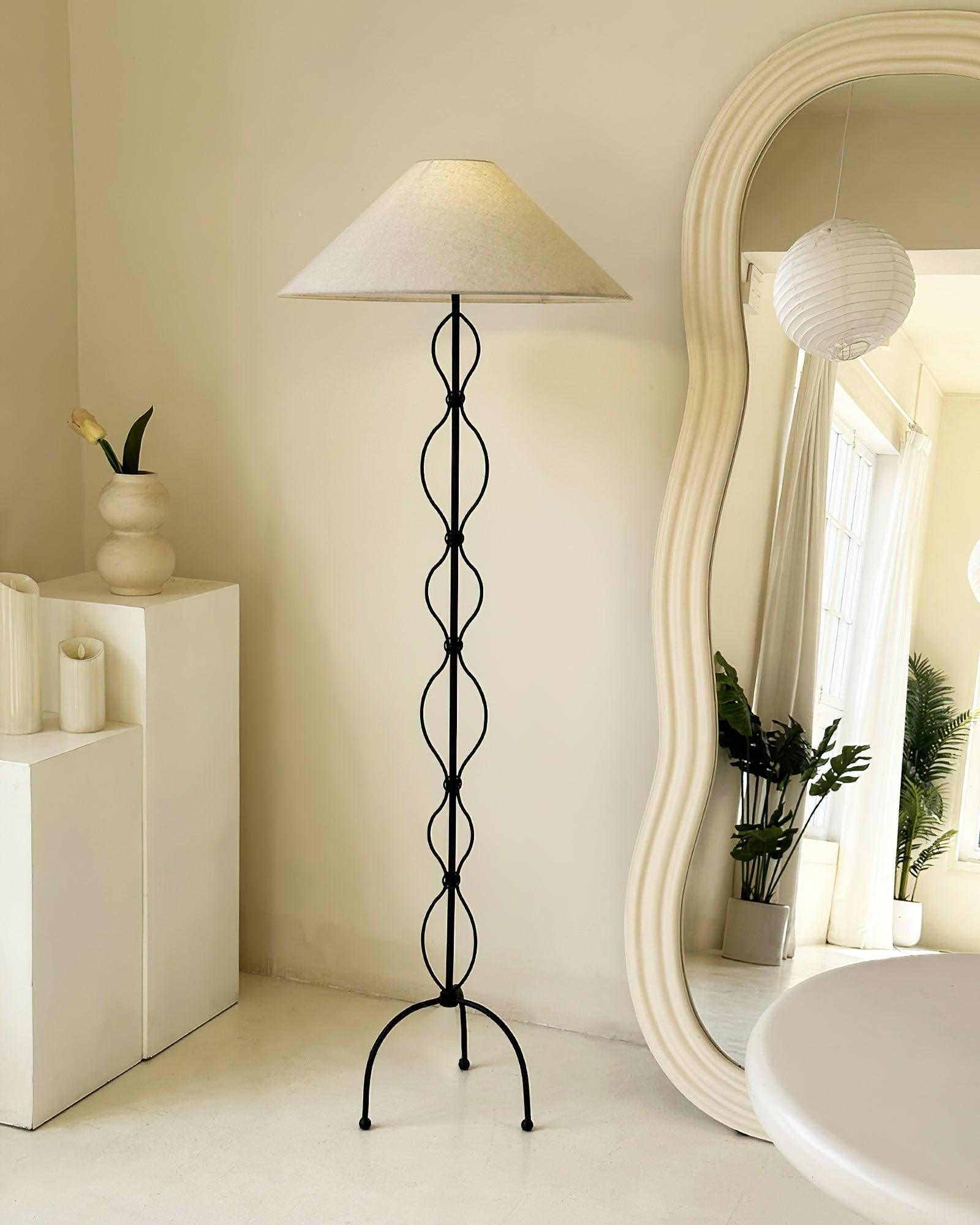 Corner_Standing_Floor_Lamp_9