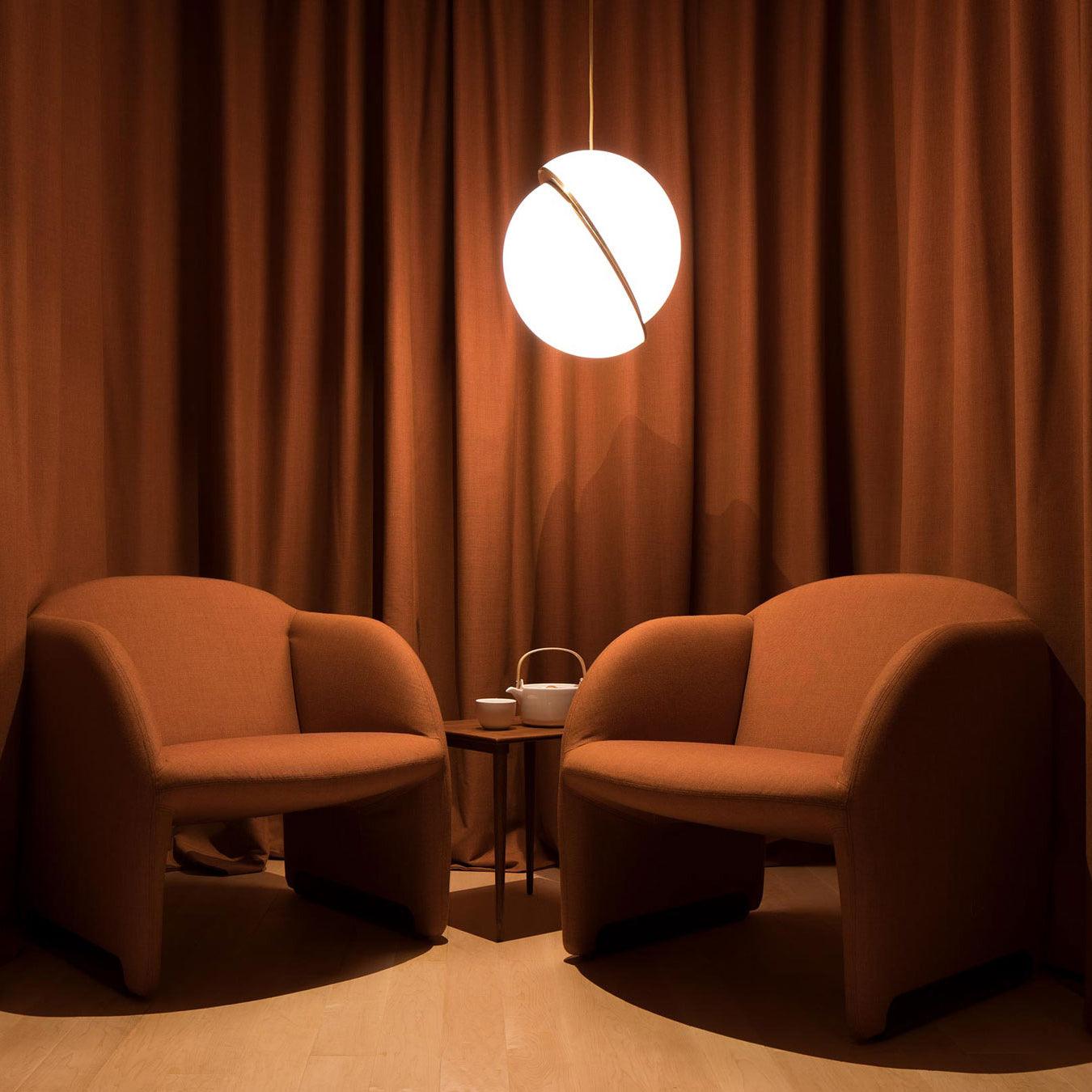 Crescent_Pendant_Lamp_22