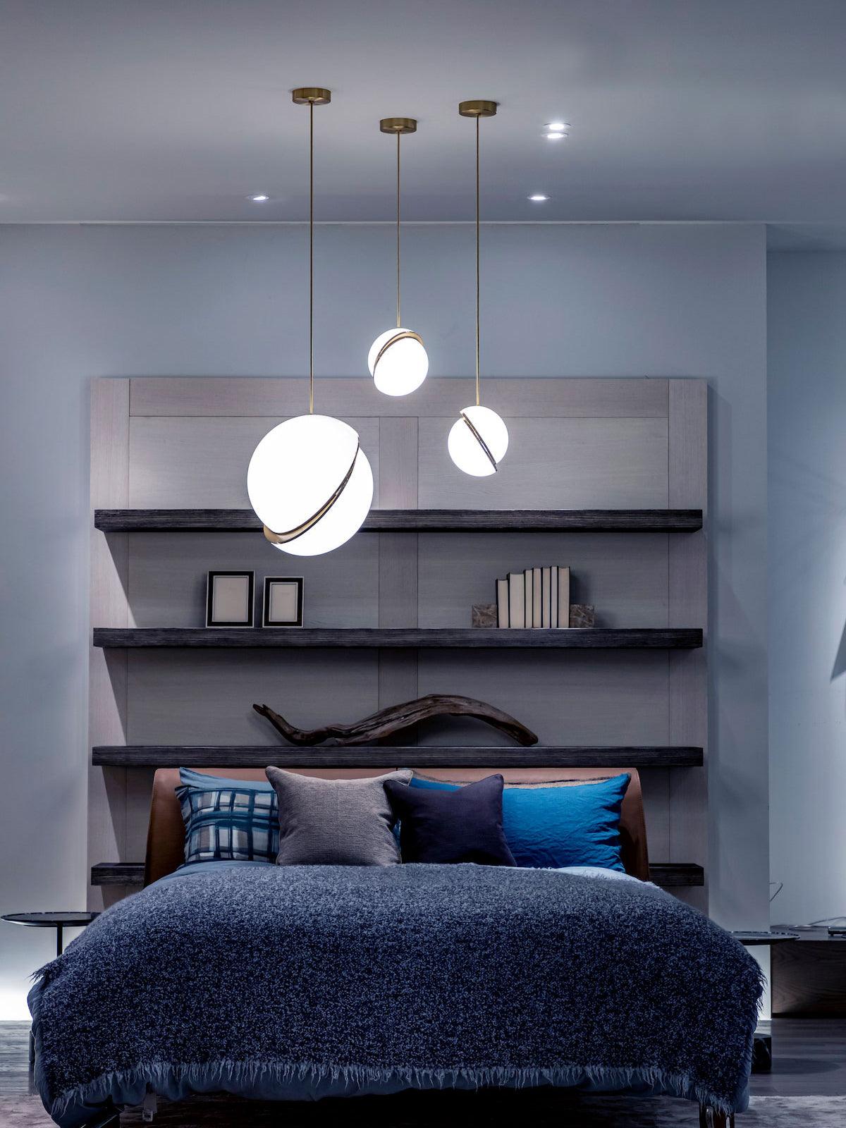 Crescent_Pendant_Lamp_29