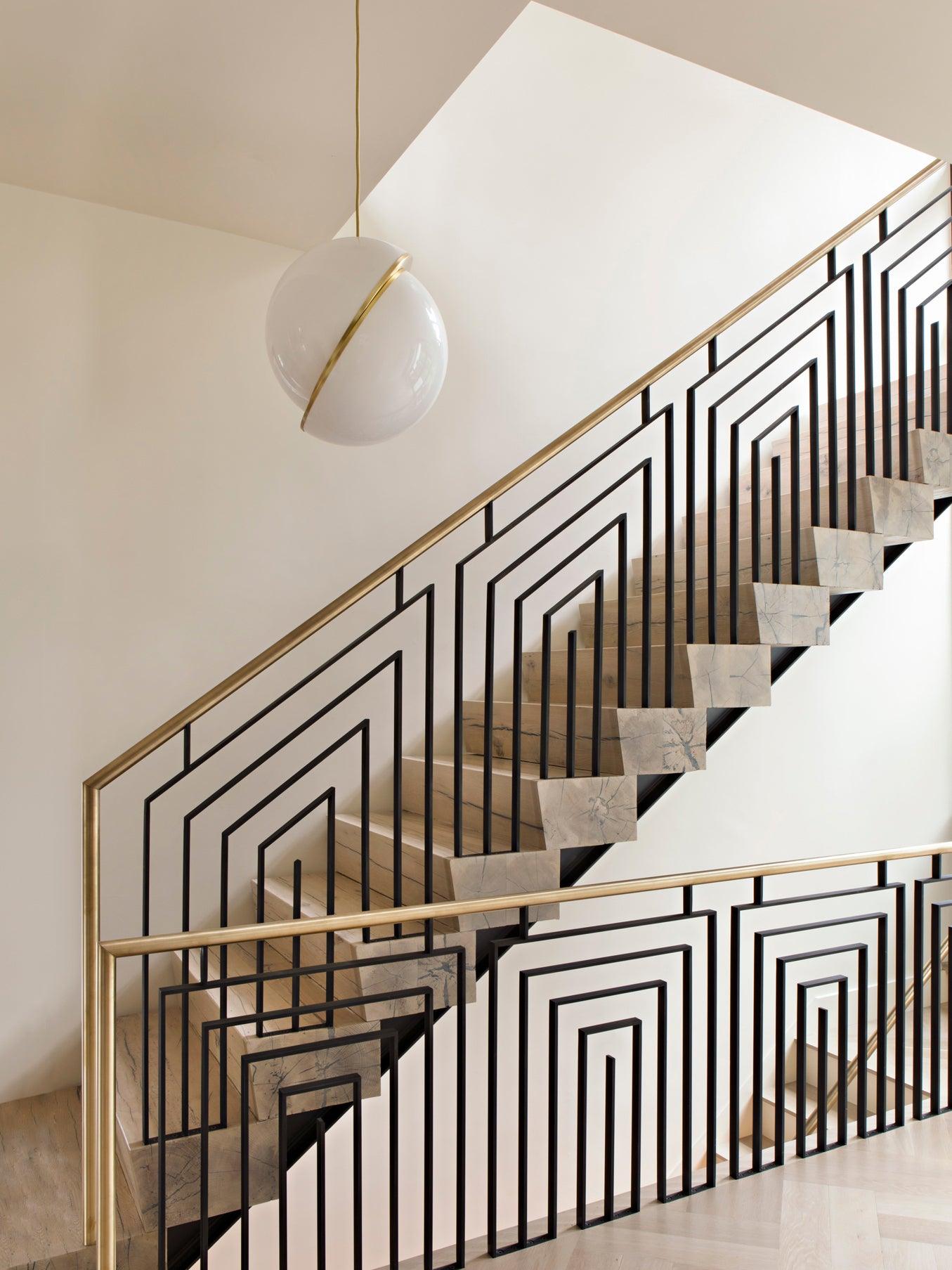 Crescent_Pendant_Lamp_31