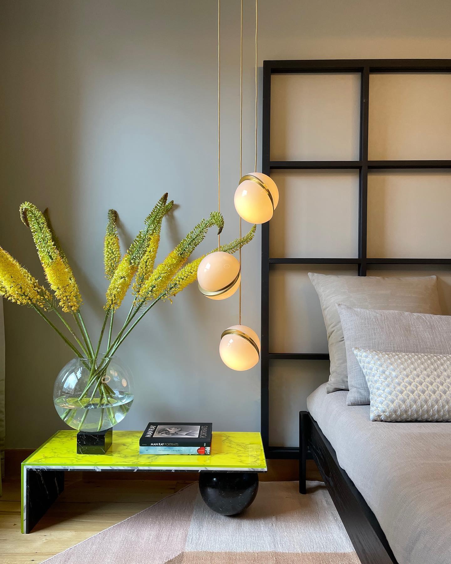 Crescent_Pendant_Lamp_42
