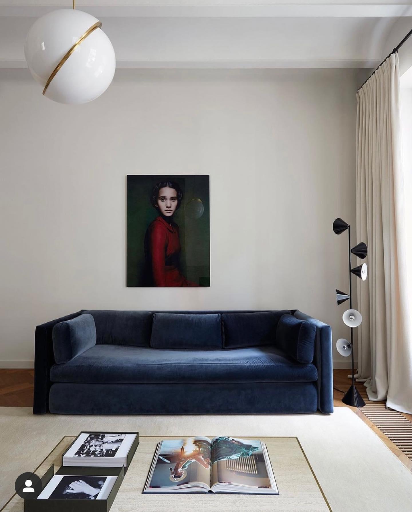 Crescent_Pendant_Lamp_48
