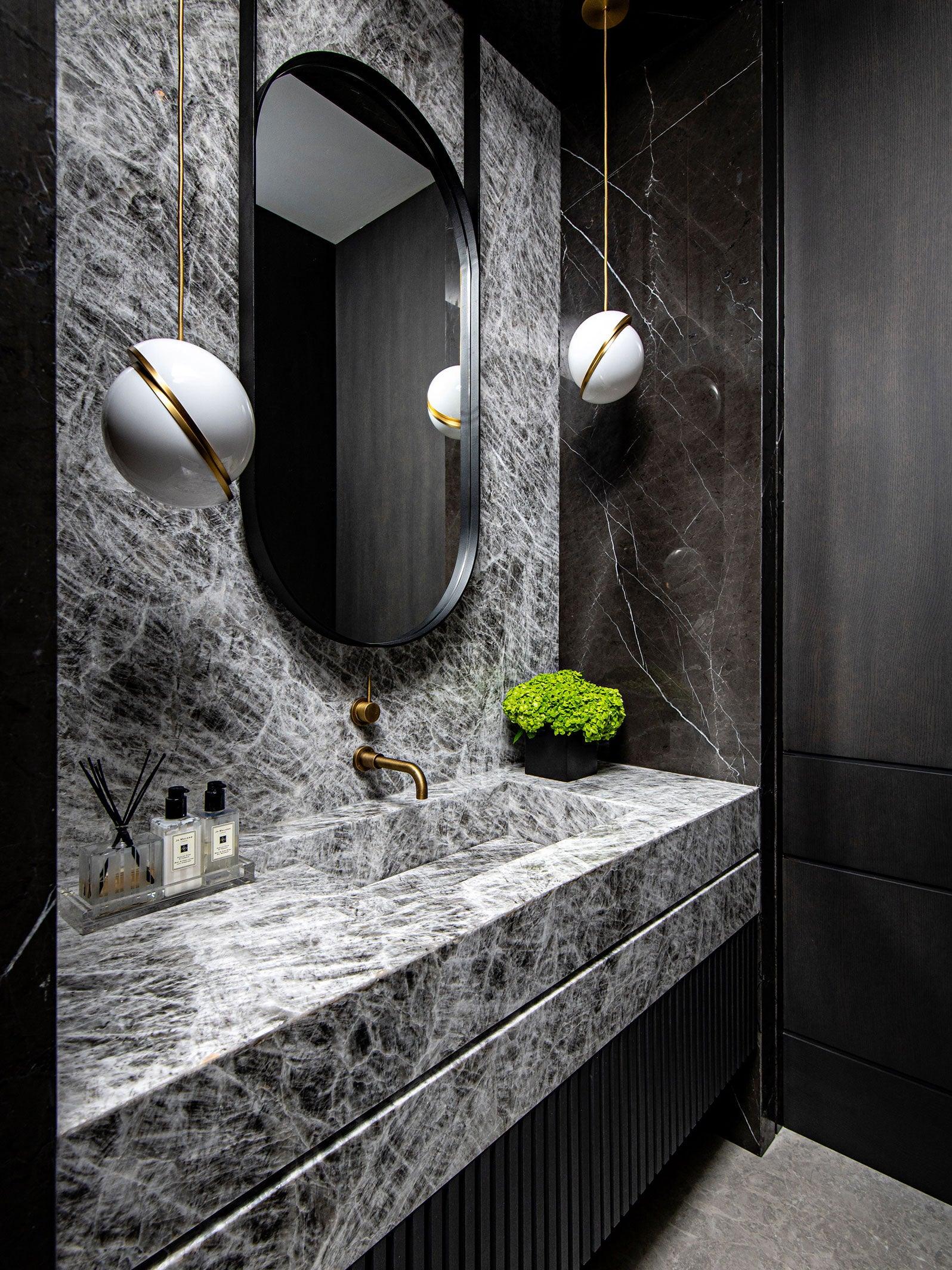 Crescent_Pendant_Lamp_53