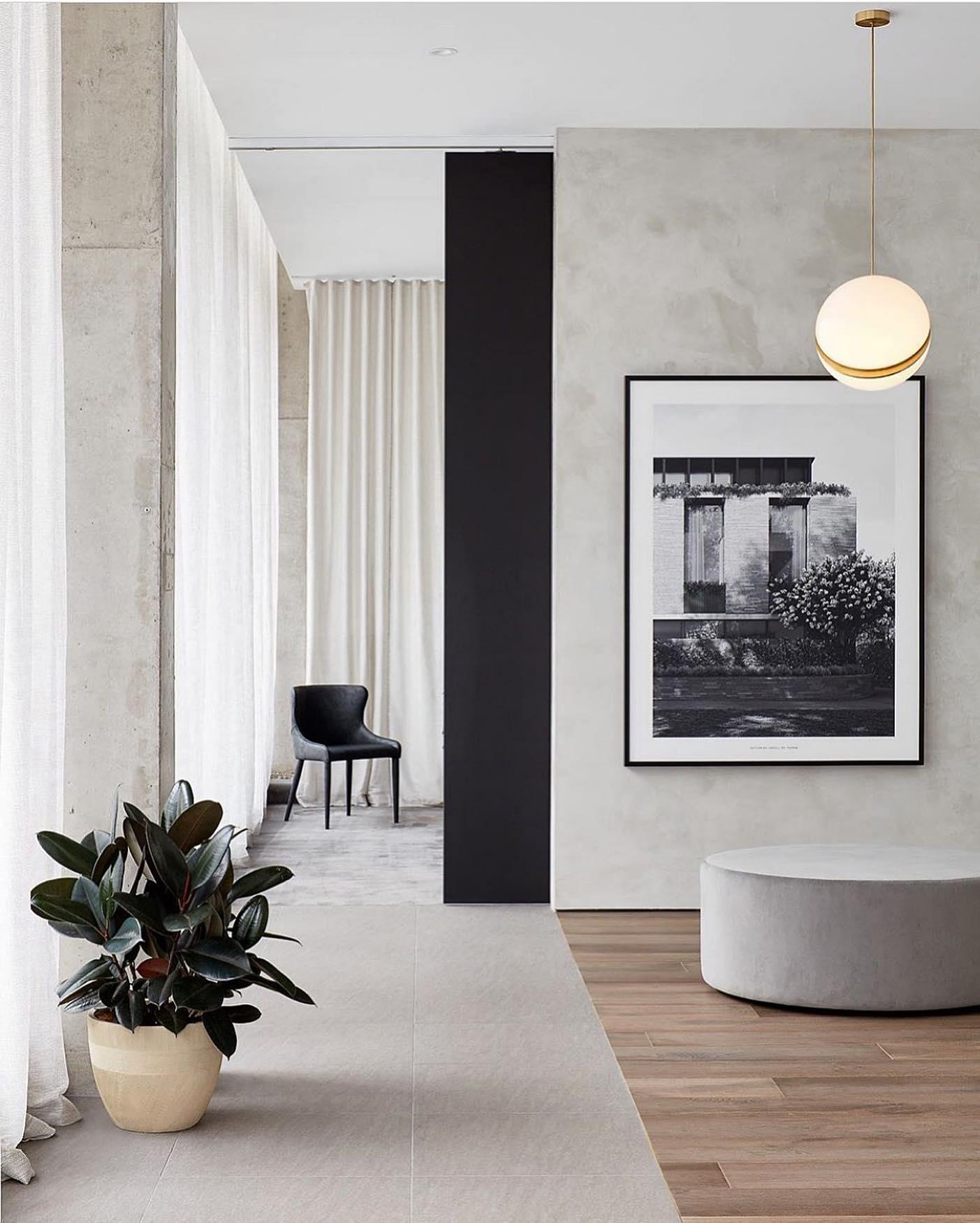 Crescent_Pendant_Lamp_56