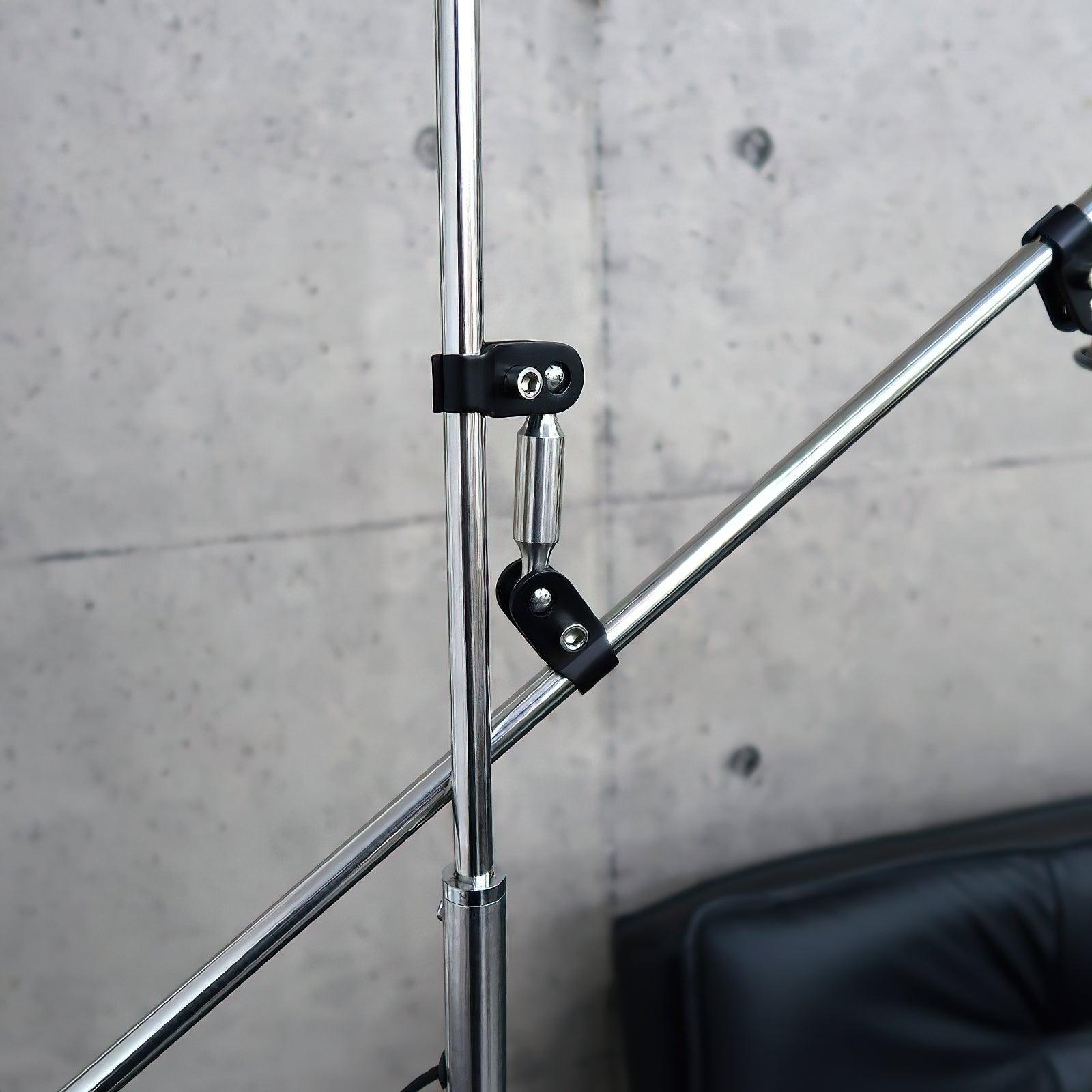 Dancer_Floor_Lamp_1