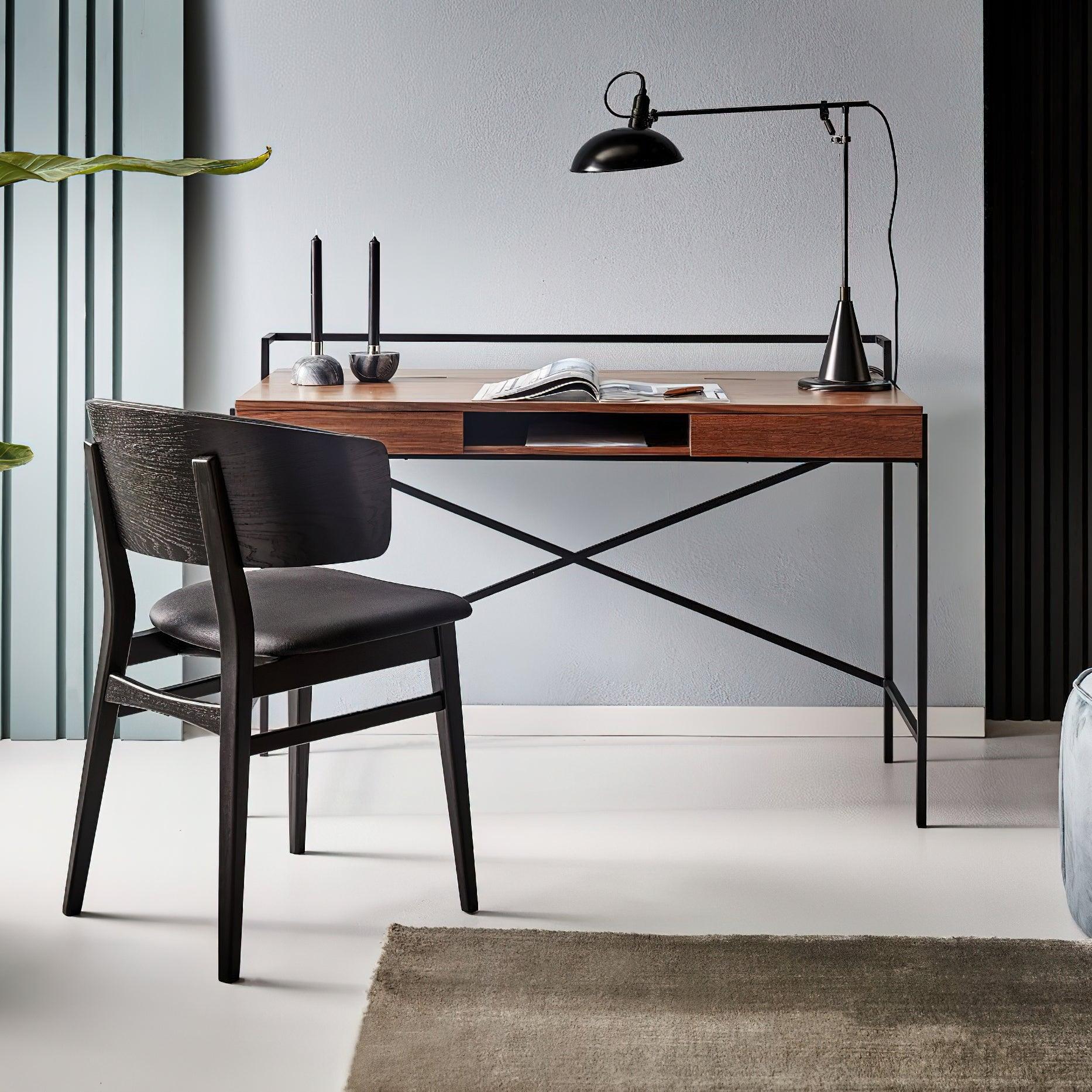Dancer_Table_Lamp_3