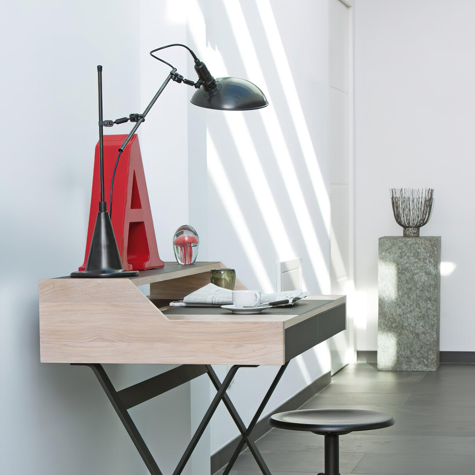 Dancer_Table_Lamp_4