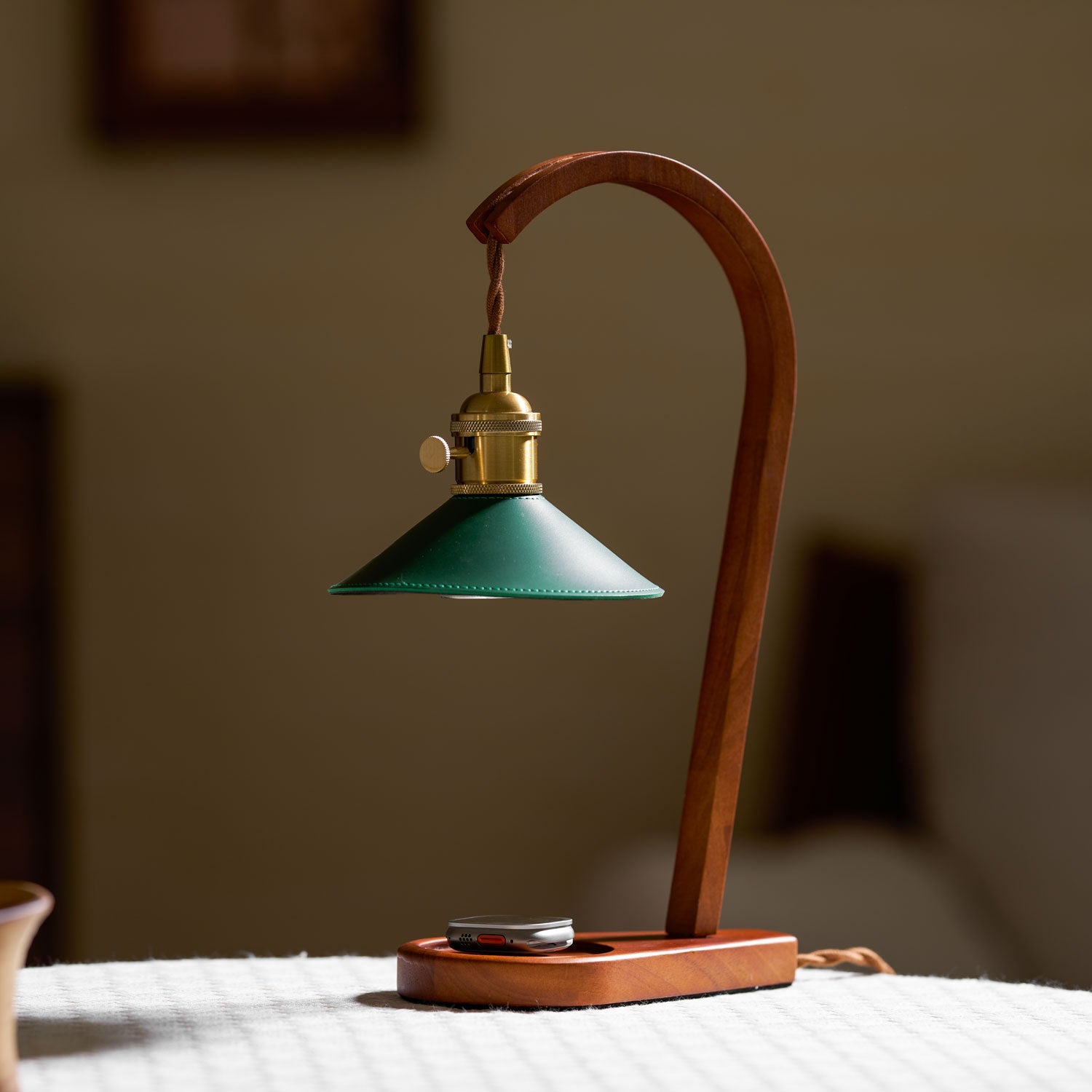 Diosa-Table-Lamp_5