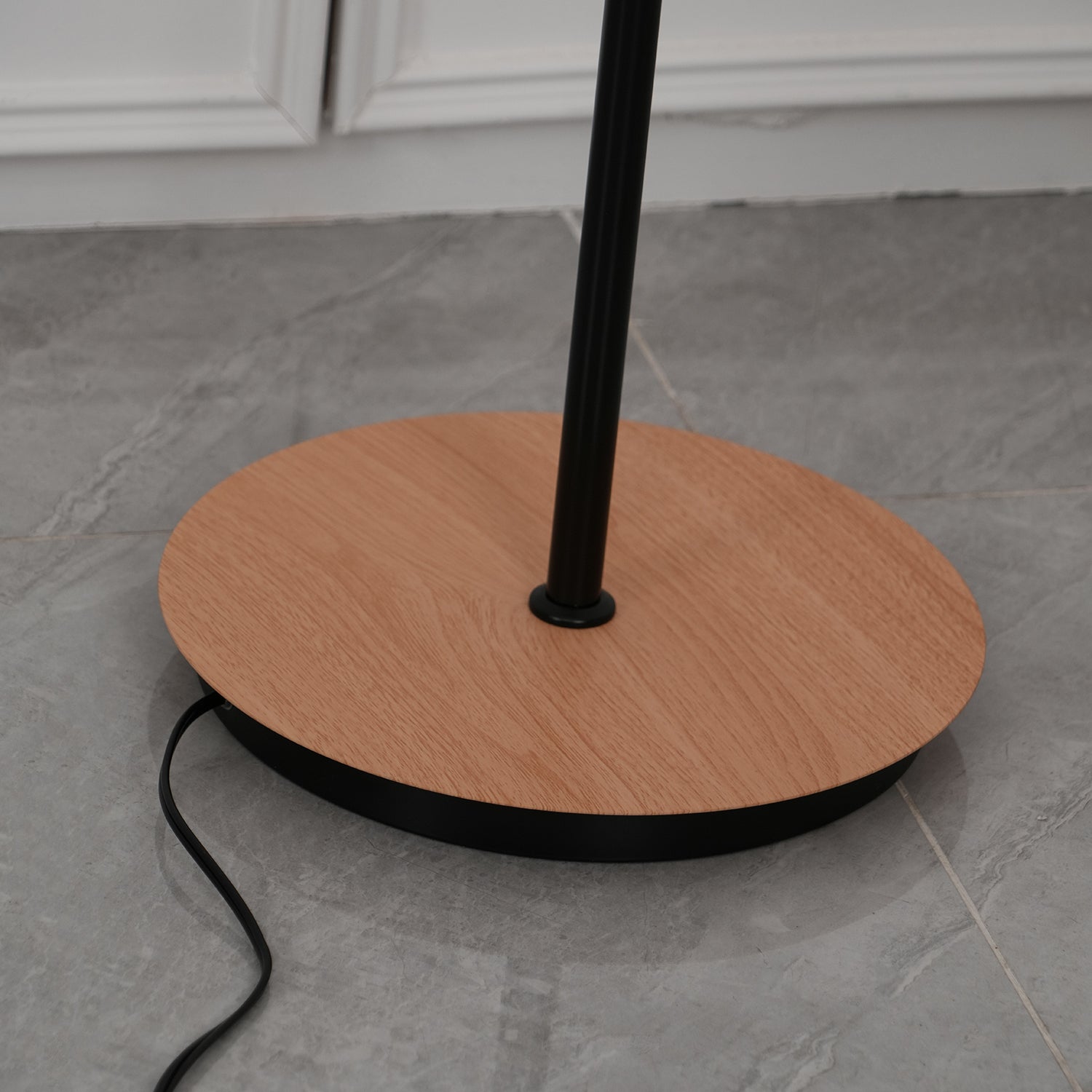 Directional_Floor_Lamp._2