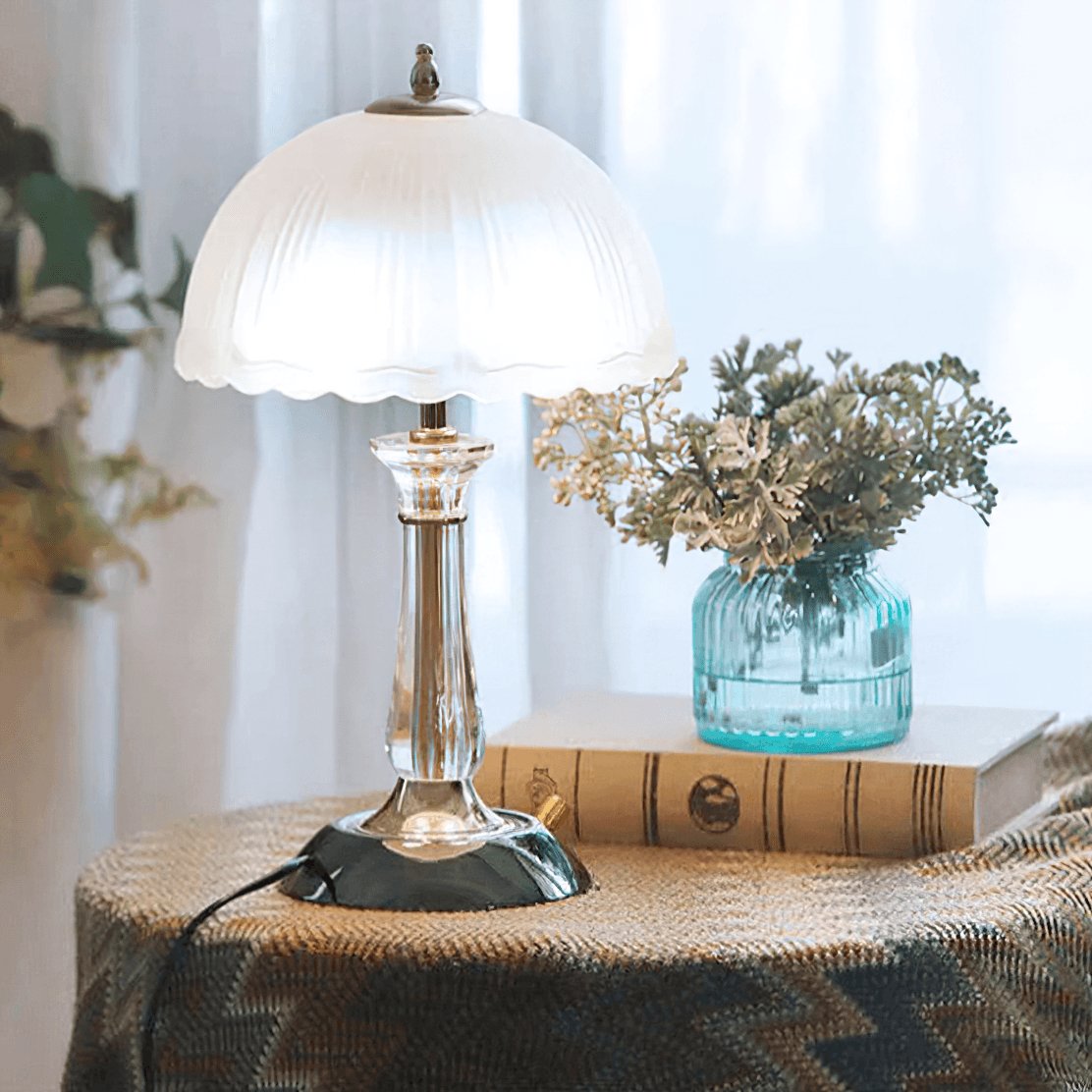Domed_Glass_Table_Light_1