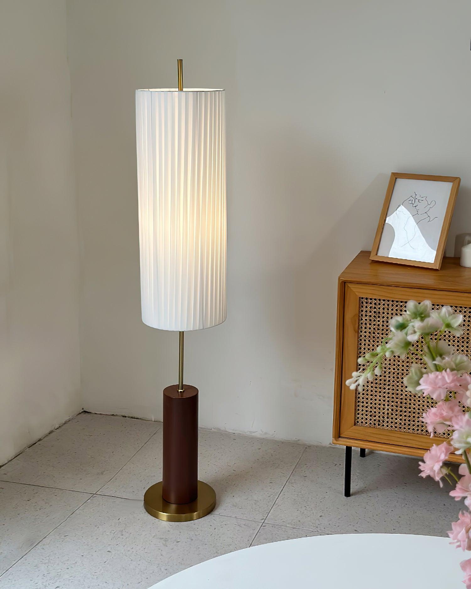 Dorica_Floor_Lamp_4