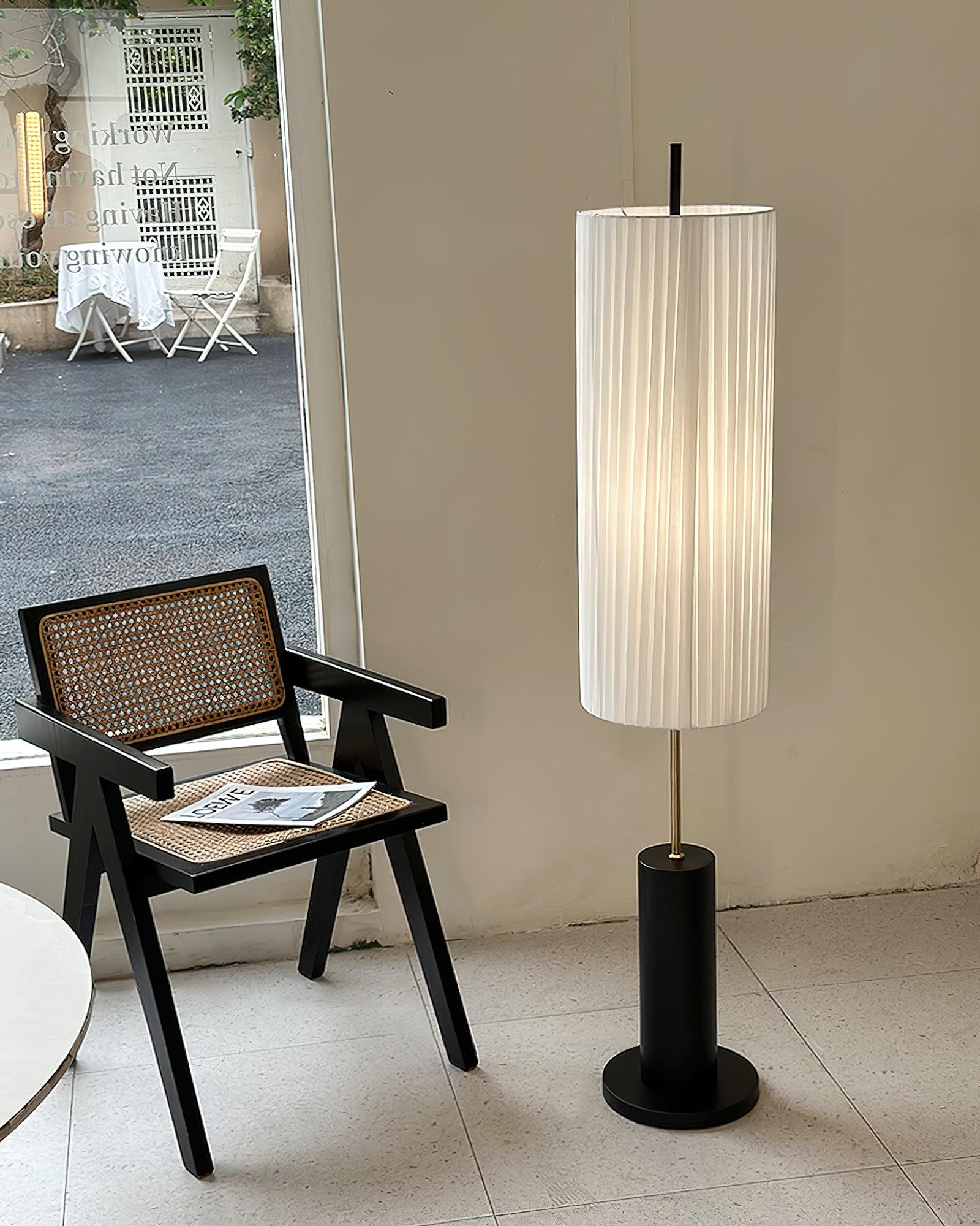 Dorica_Floor_Lamp_5