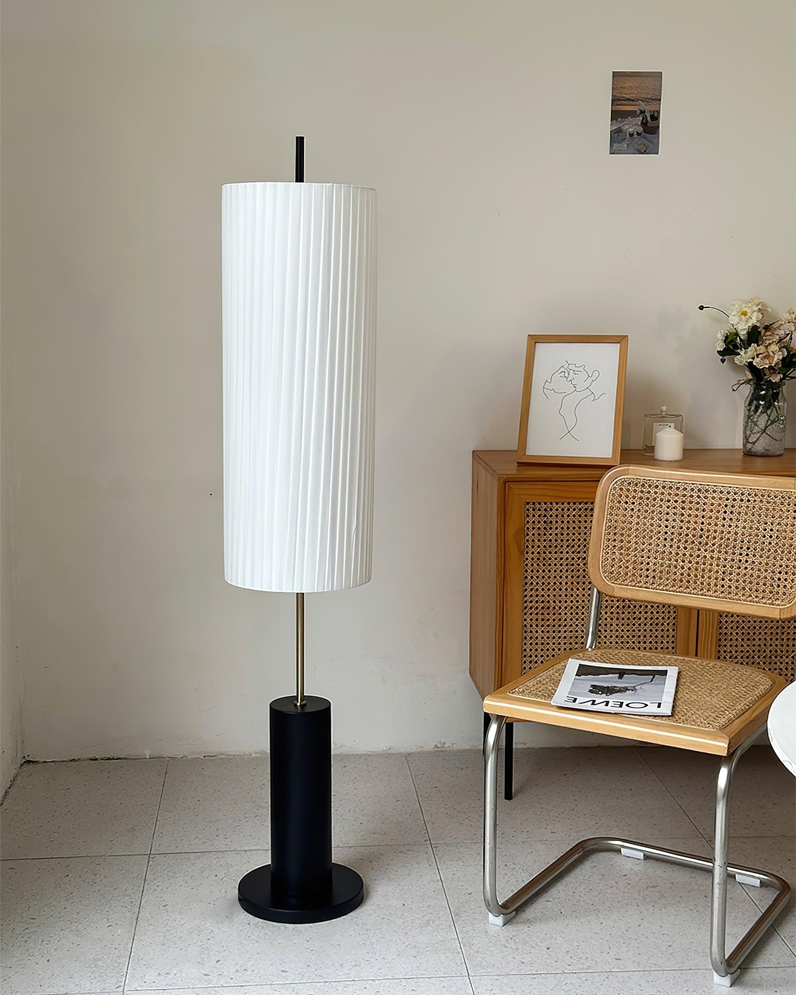 Dorica_Floor_Lamp_7