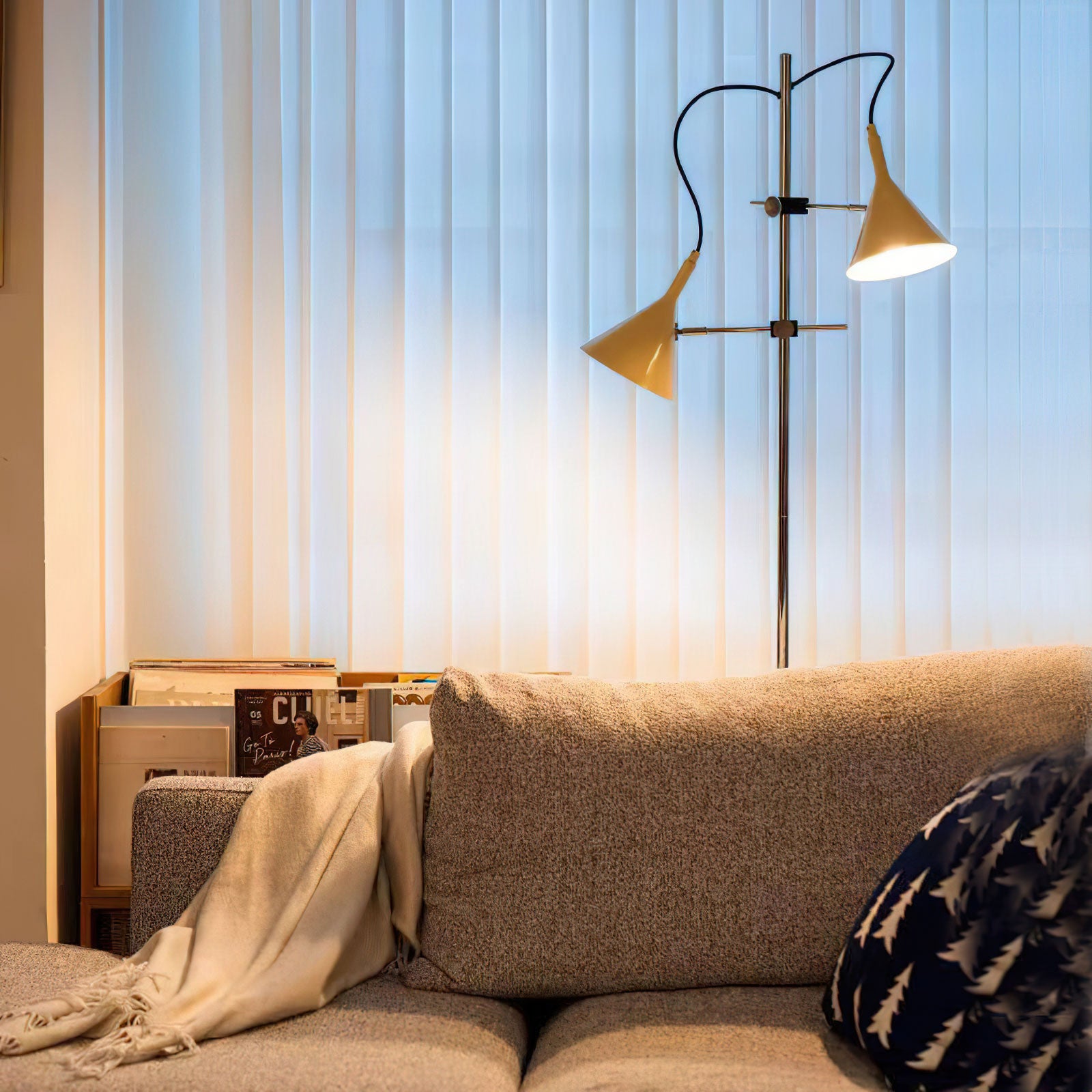 Double_Bar_Floor_Lamp_16