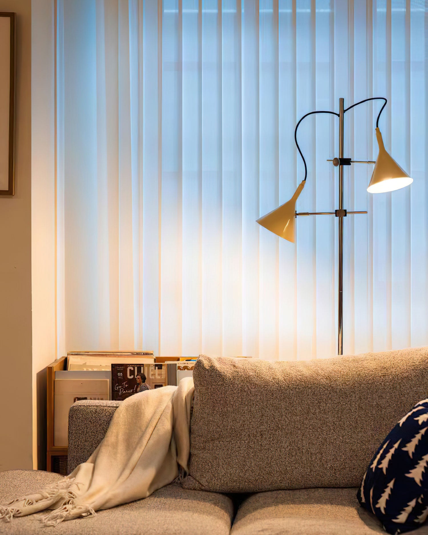 Double_Bar_Floor_Lamp_7