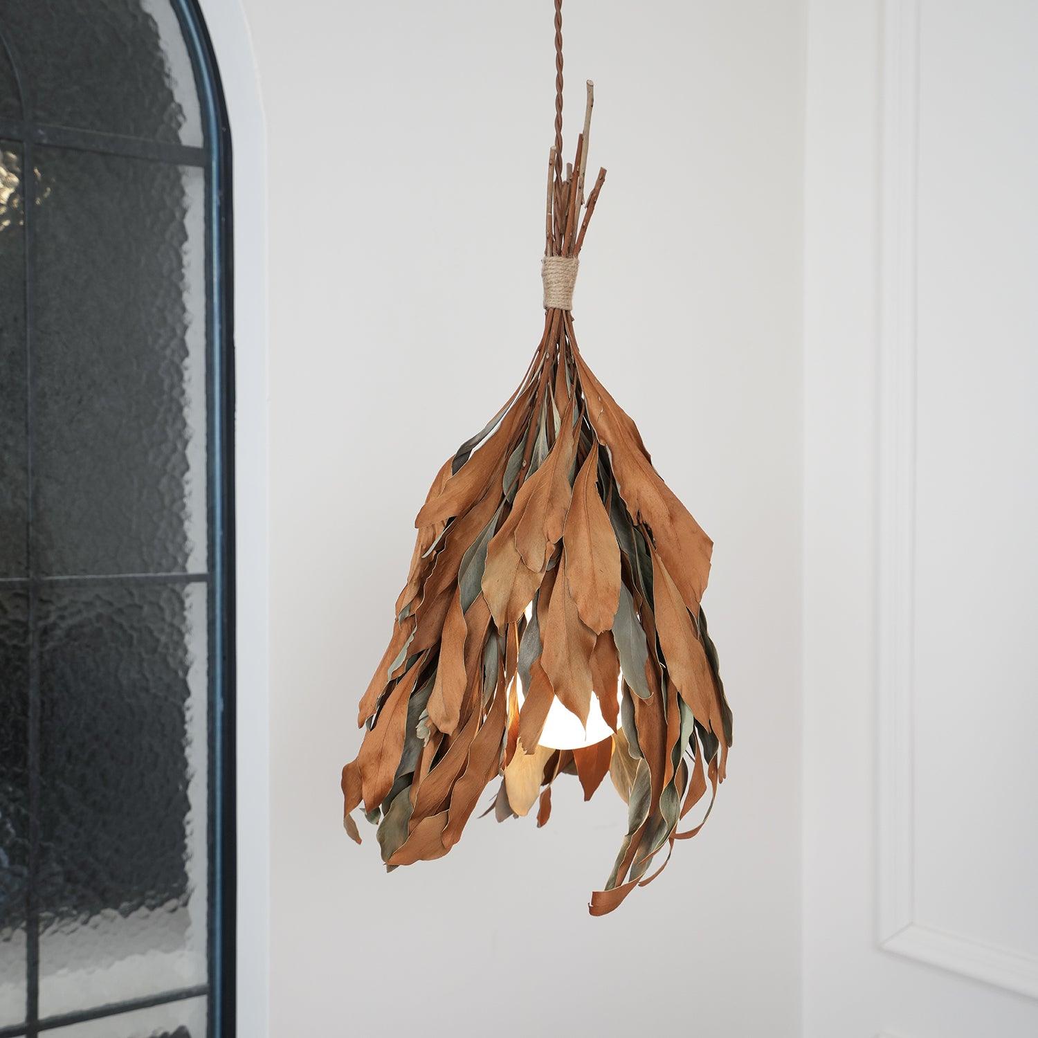 Double_Sided_Leaf_Pendant_Lamp_5_01611a9d-804f-403e-b2a1-dabb39b81b0e