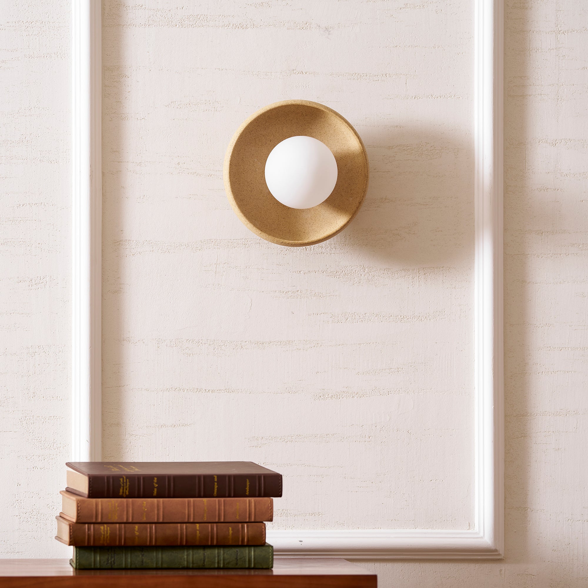 Dusk-Wall-Light-100_1