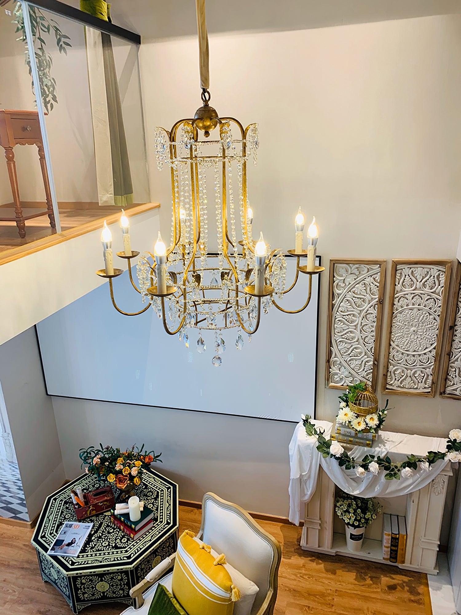 Early_American_Chandelier_15