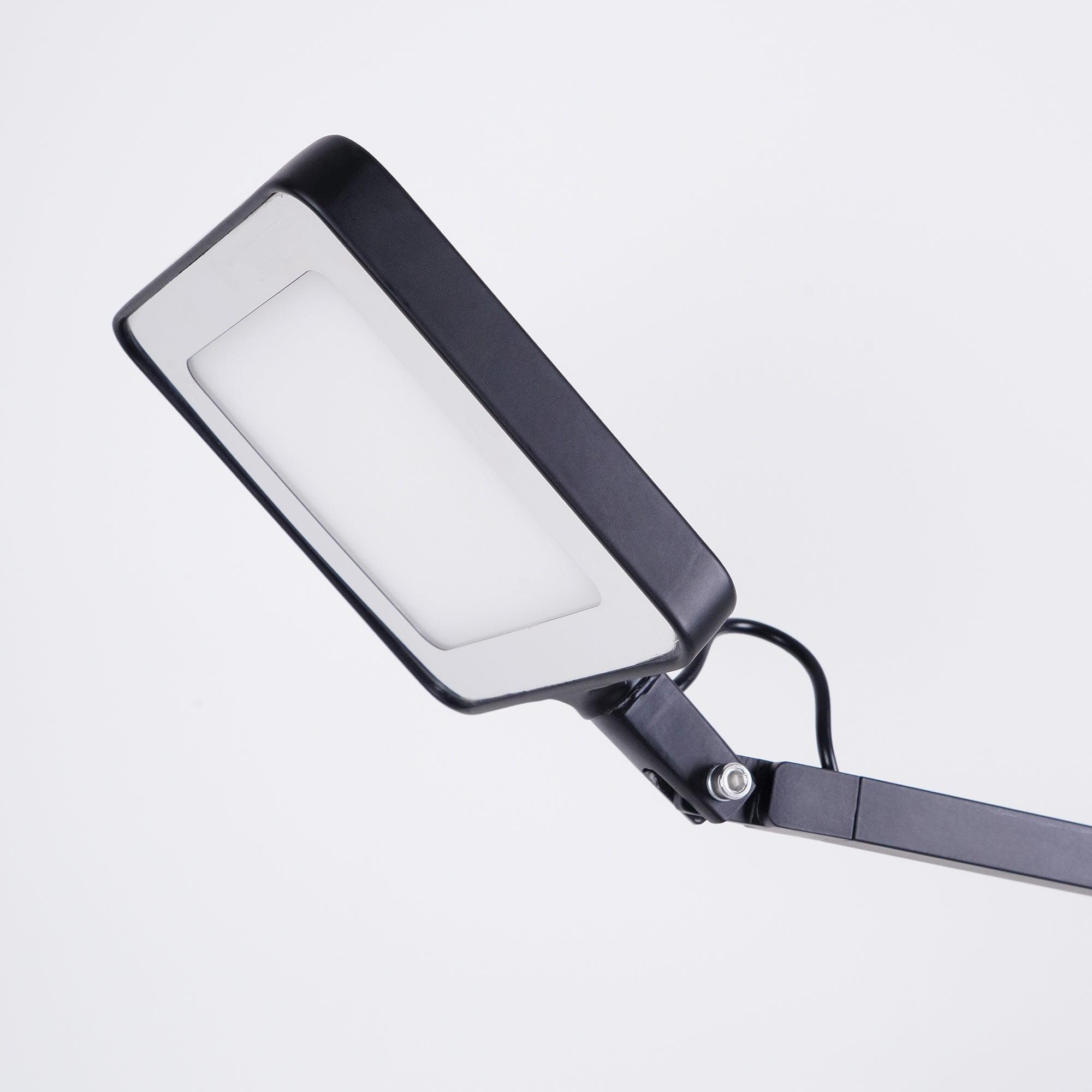 Edge_Table_Lamp_22