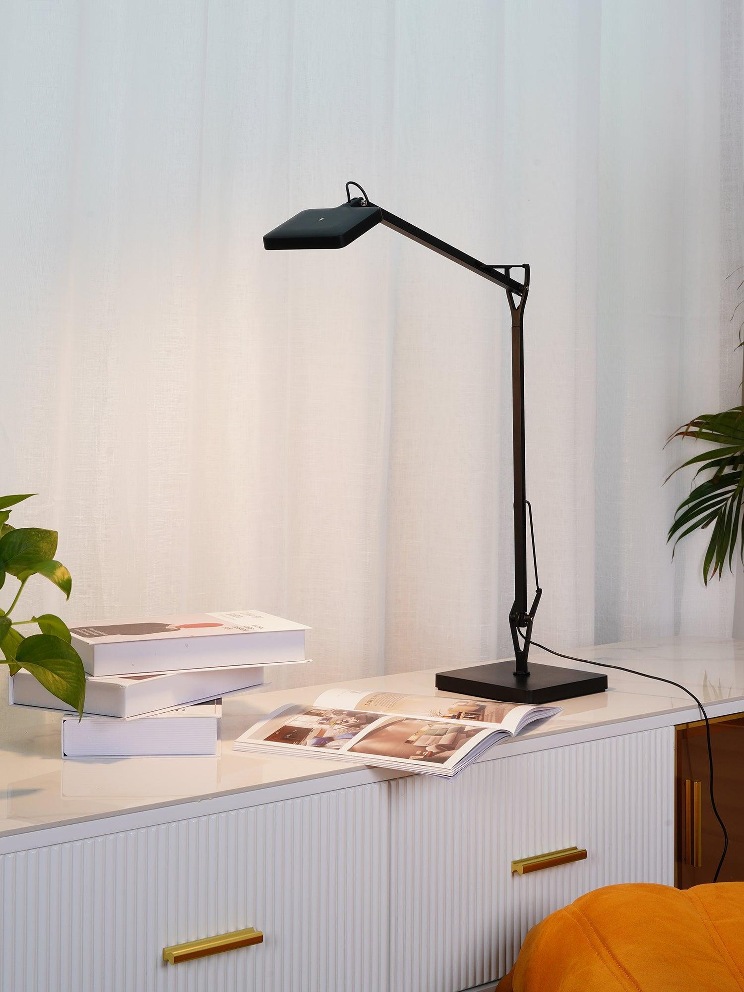 Edge_Table_Lamp_5
