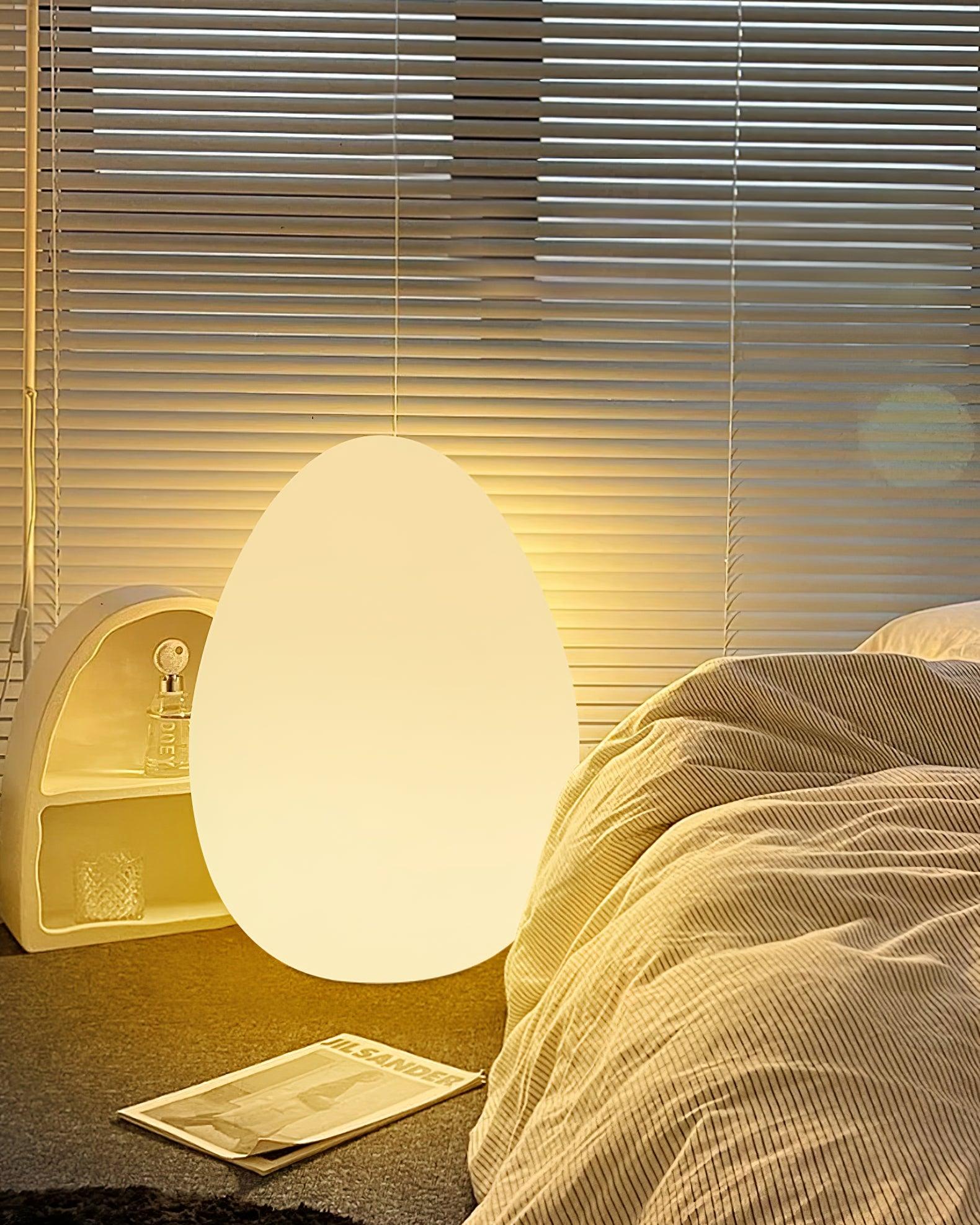 Egg_Table_Lamp_13