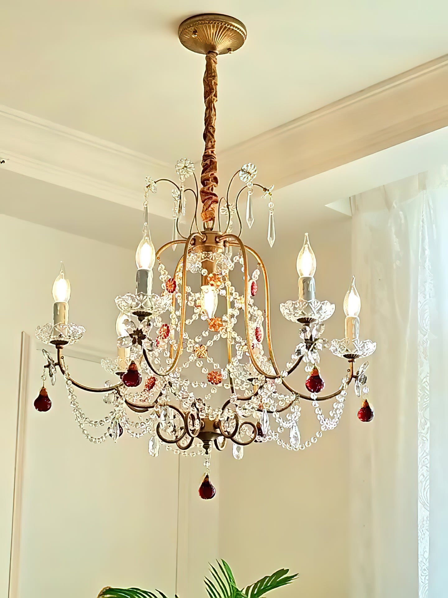 Eloise_Chandelier_10